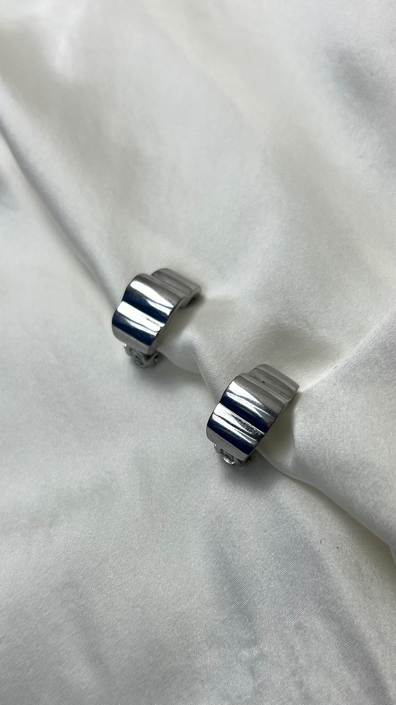 Modern Silver Abstract clip earrings - L'Officina General Store