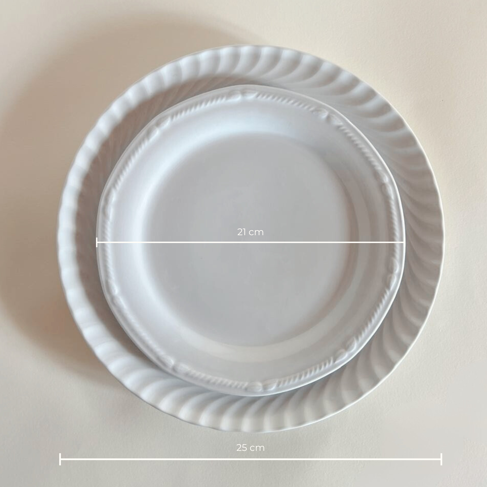 Close-up of fine Italian porcelaine texture