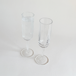 Italian ribbed champagne flutes — close-up of hexagonal geometric stem and Ø 6.5 cm base