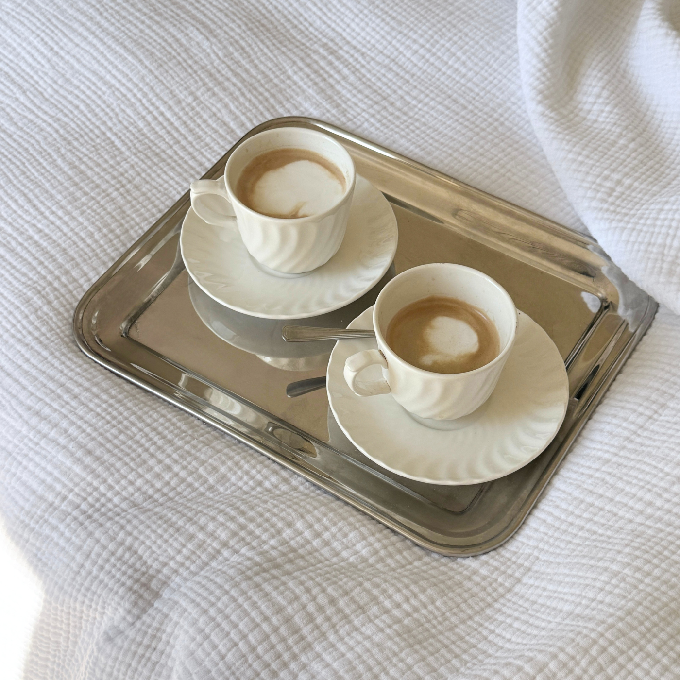 Fontebasso Treviso white porcelain tea cups with swirl design