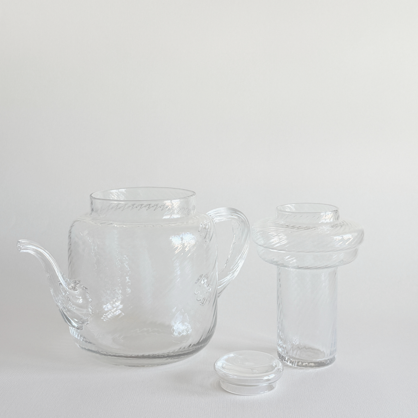 Glass Ice Tea Lemonade Jug · full view · Very Good condition · L'Officina General Store