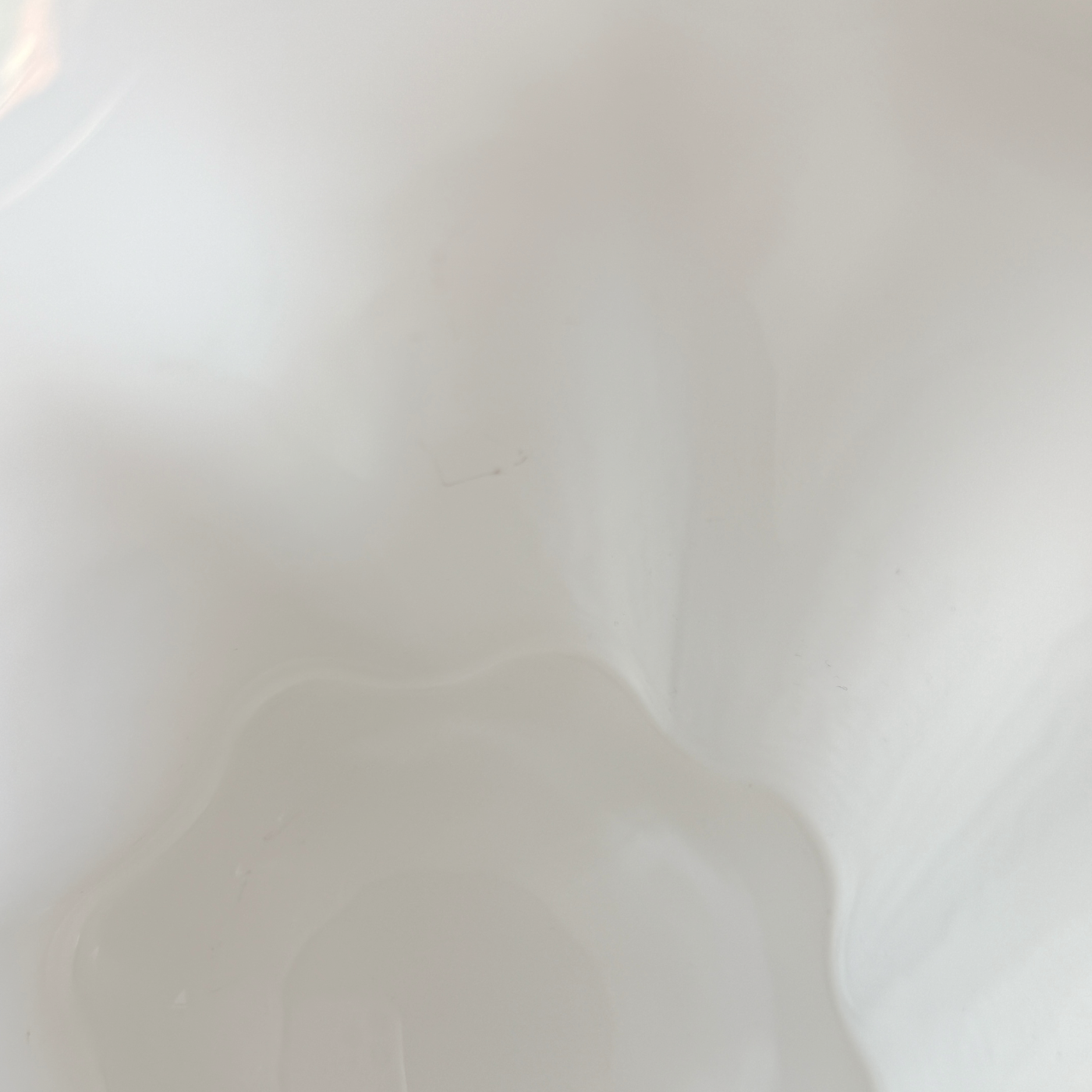 Enzo de Gasperi Bloom Vase in cloudy white mould-blown glass with sculptural flared base and nuanced white inserts