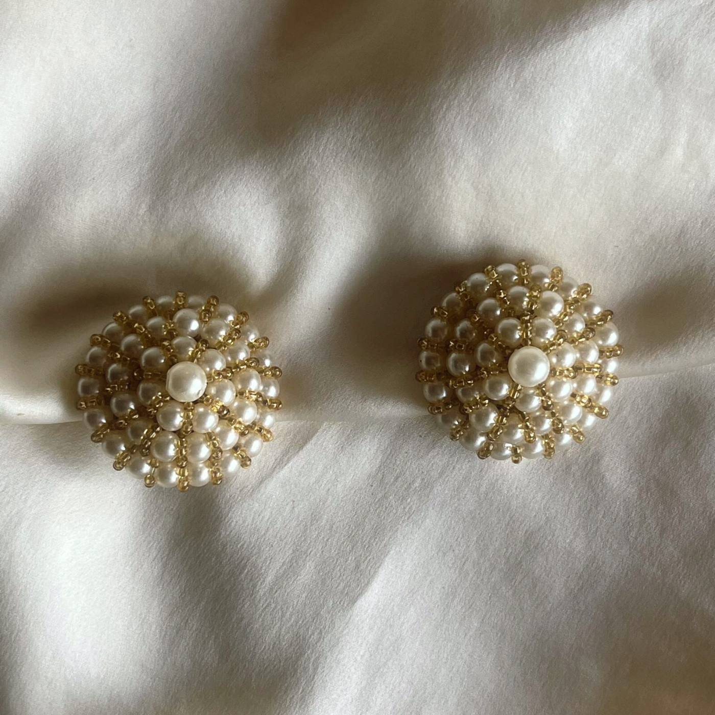 Italian 1980s clip earrings with pyramidal faux pearls