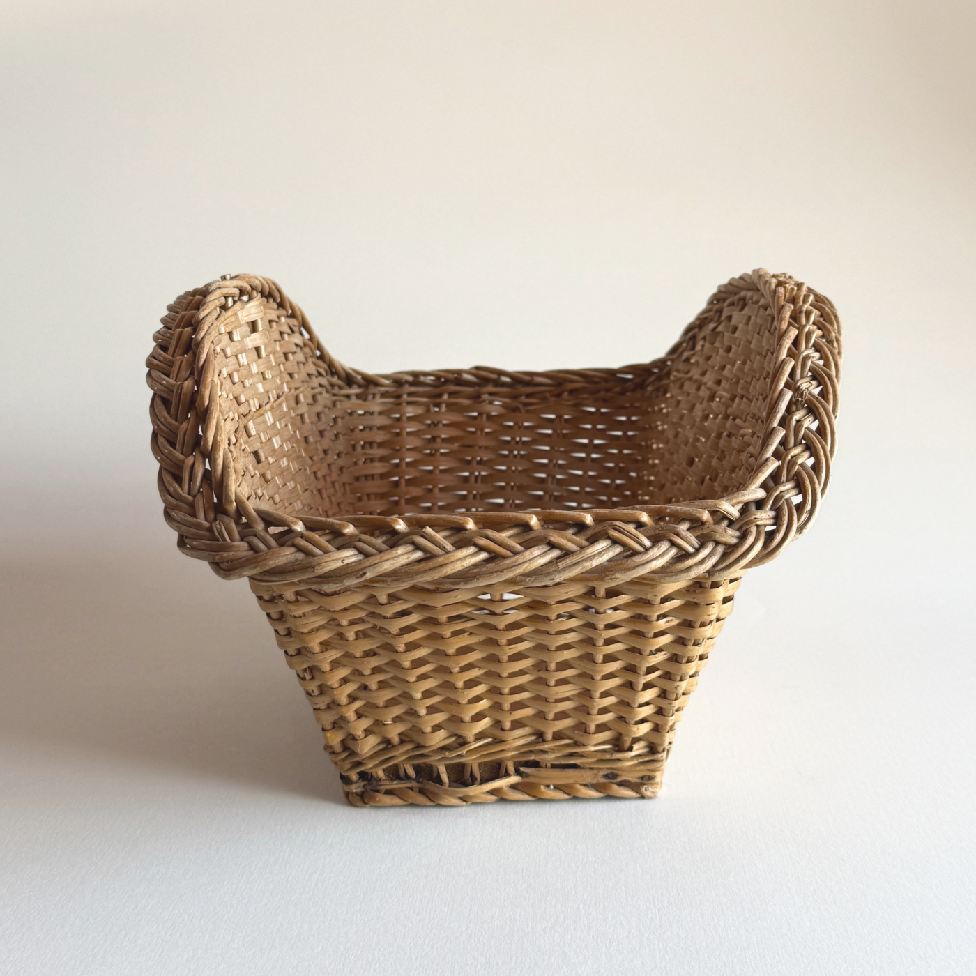 Rattan Display Basket — Brown Rattan, France, 1950s