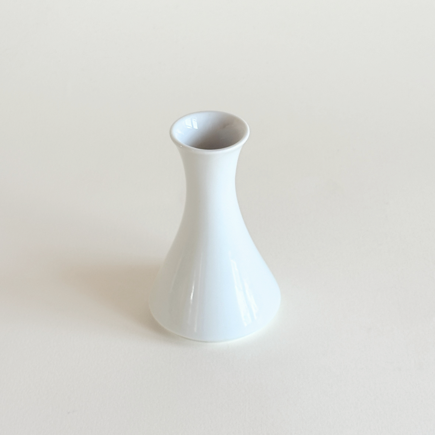 Seltmann Weiden bud vase in white German porcelain, slim single-stem vessel with satin glaze