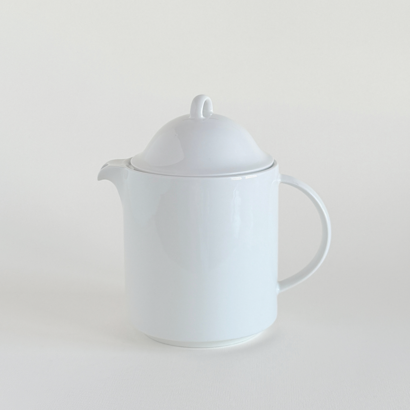 White ceramic teapot lion motif · 1980s design reference · L'Officina General Store