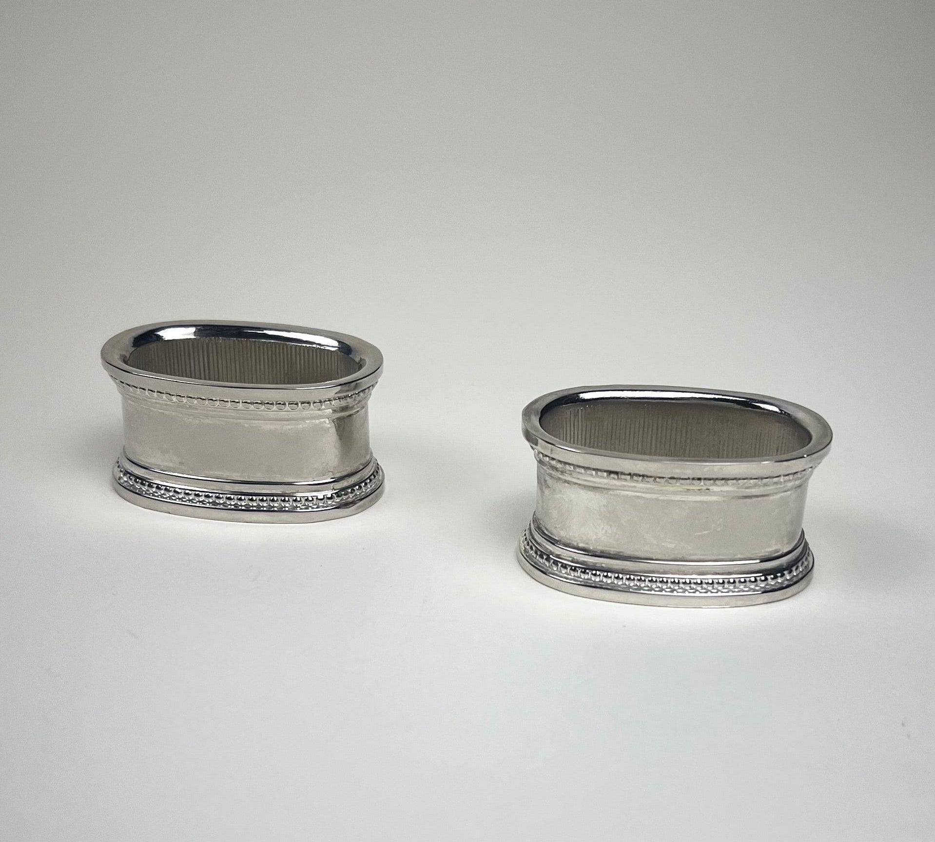 SET OF 2 | SILVER NAPKIN RINGS - L'Officina General Store