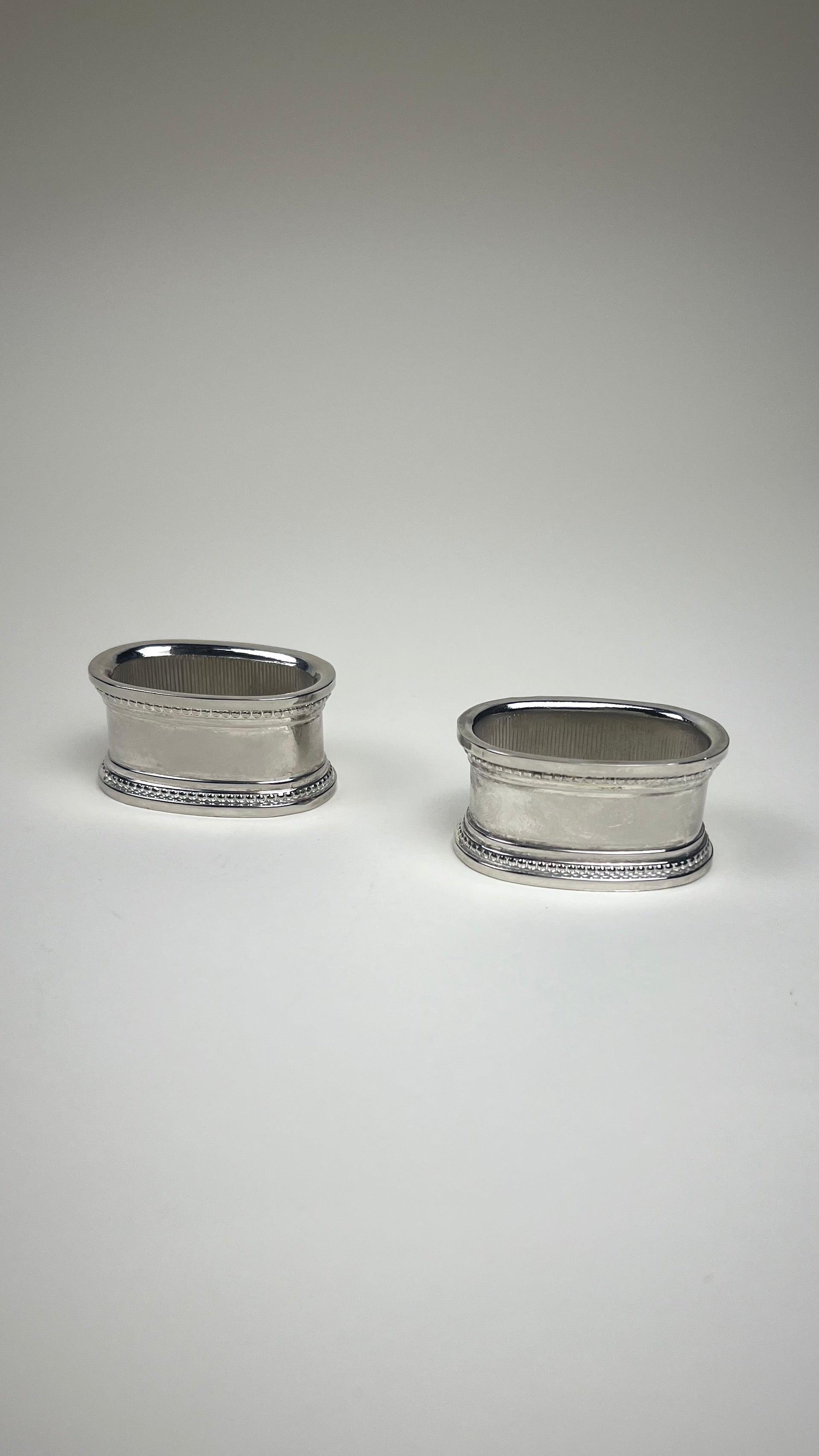 SET OF 2 | SILVER NAPKIN RINGS - L'Officina General Store