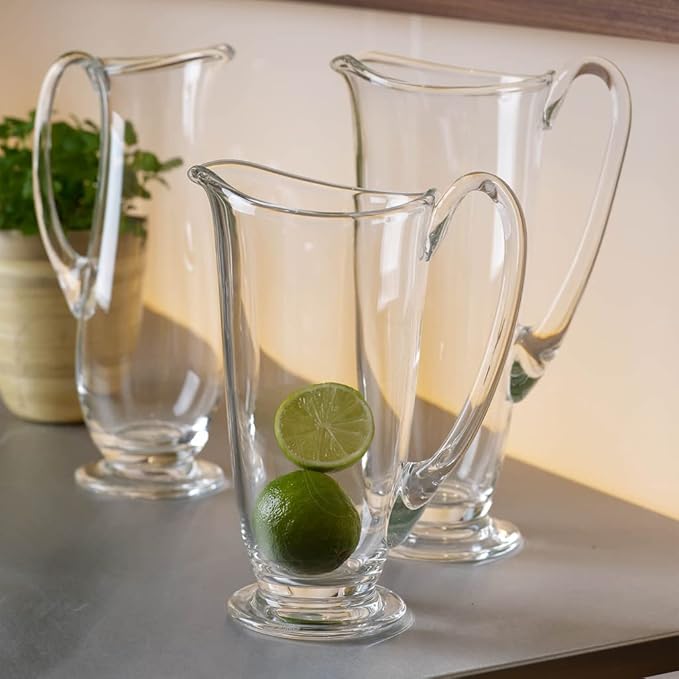 Villeroy & Boch Vinobile crystal carafe with rounded body and tapered neck, 1L capacity for water or juice