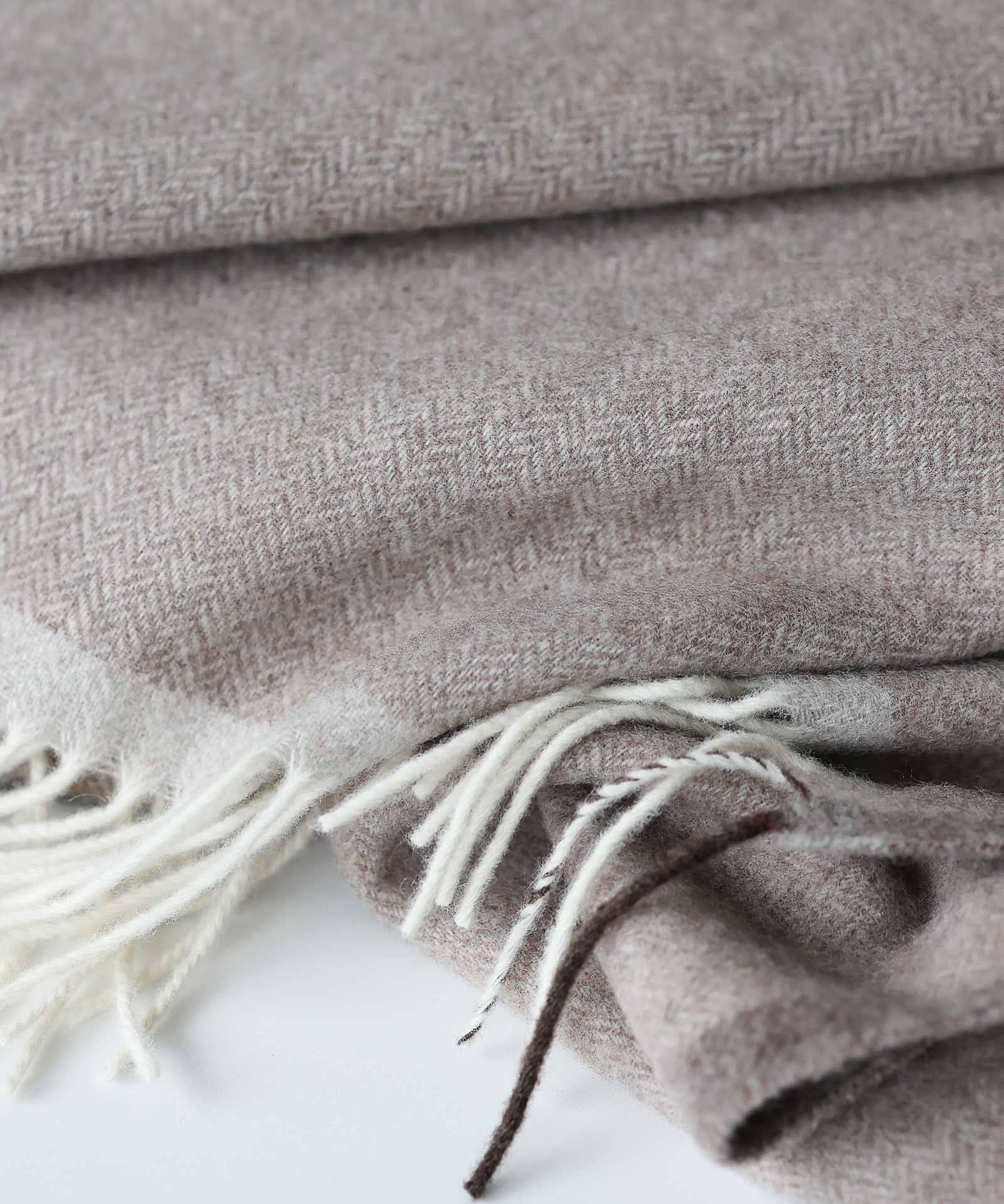 Merino Wool Throw Blanket | Taupe · 200 × 140 cm