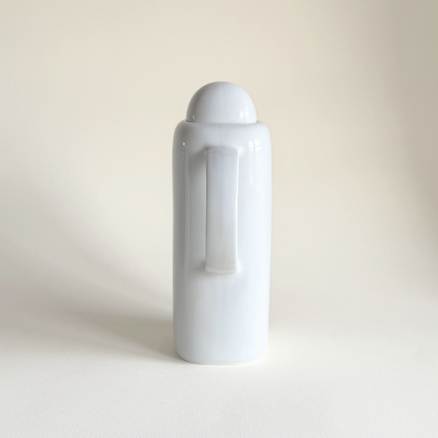 L'Officina Pre-Loved Mitterteich porcelain coffee pot, all-white form with dome lid, 1970s Germany