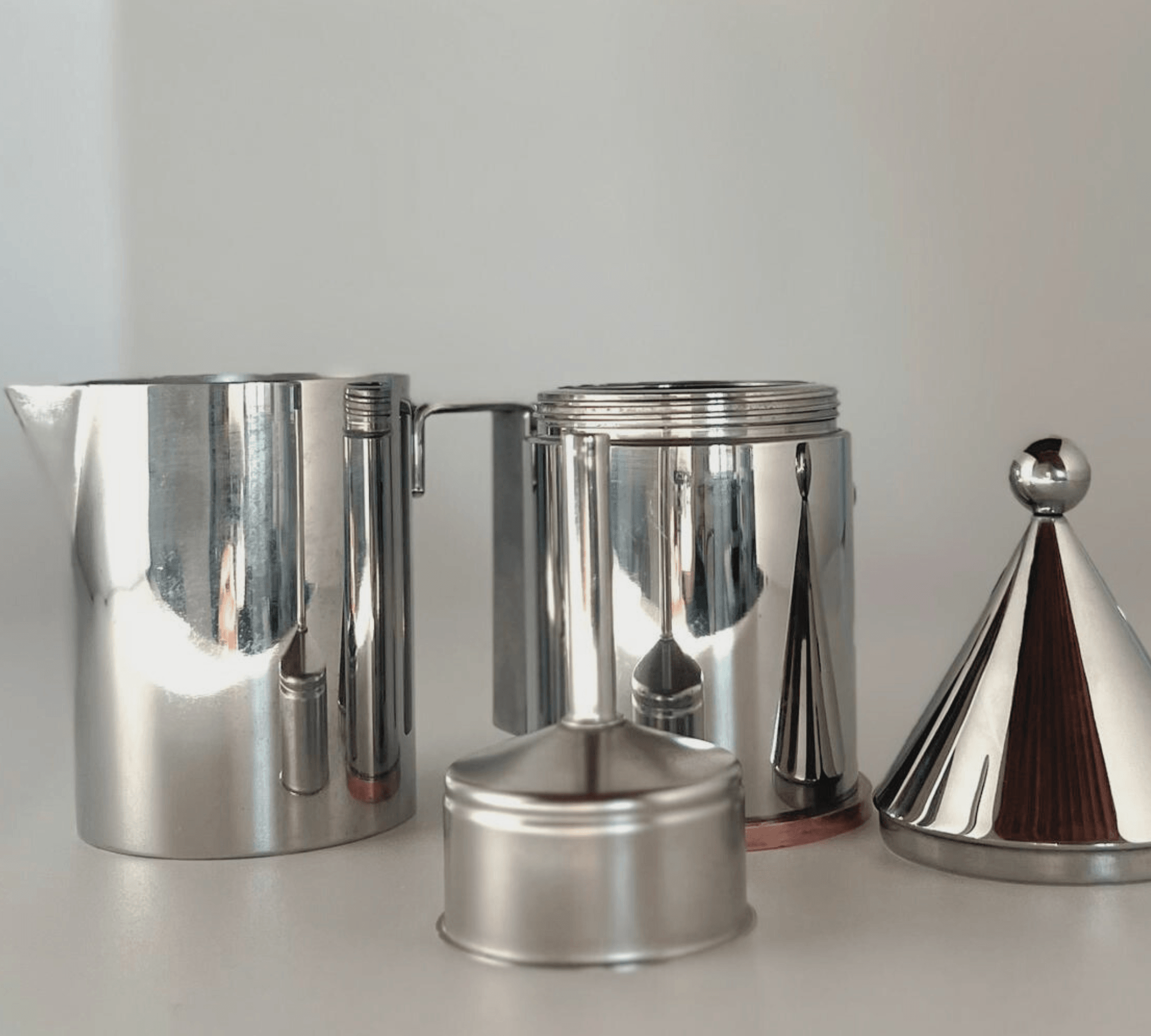 Alessi Metal Coffee maker I 6 Cups I La Conica - L'Officina General Store