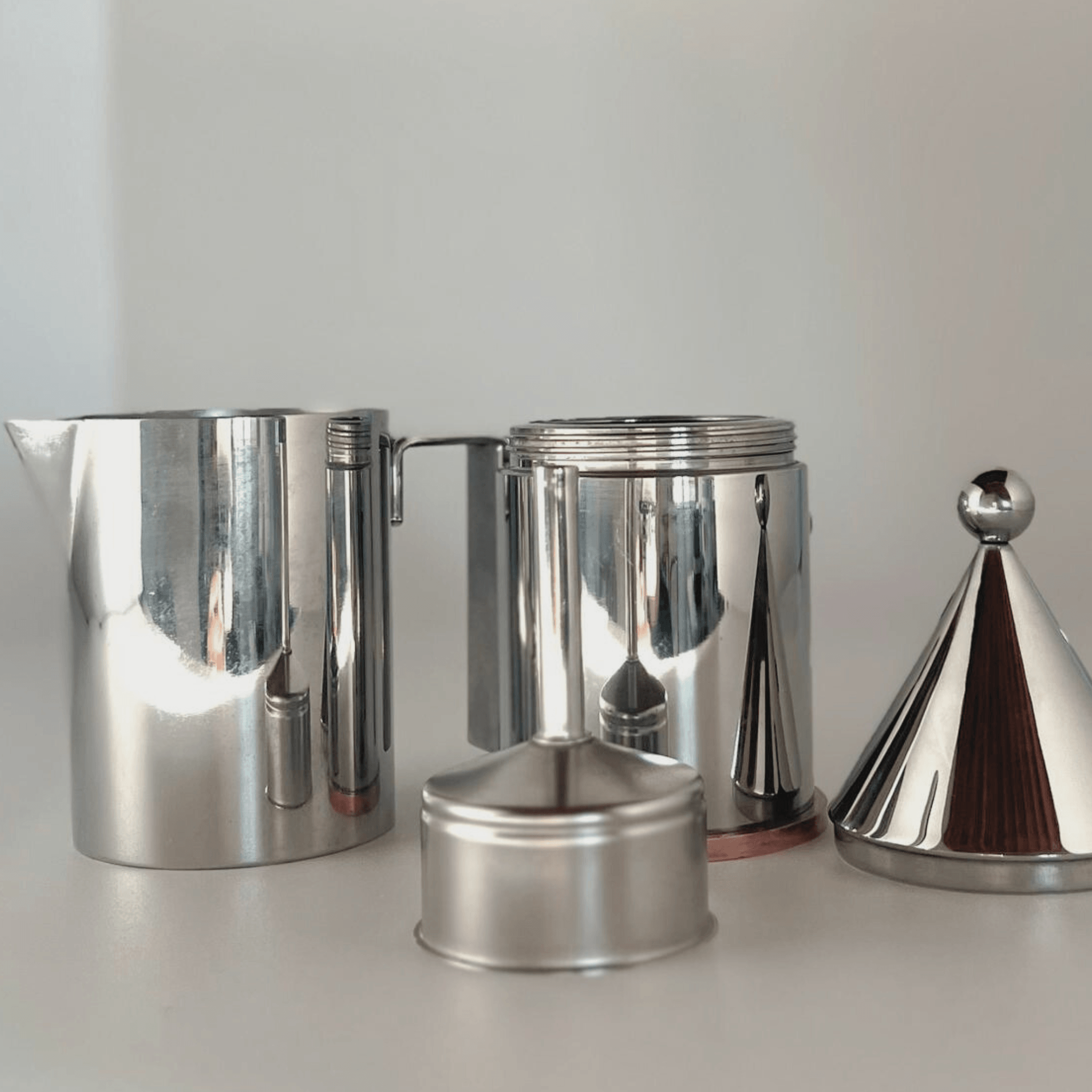 Alessi Metal Coffee maker I 6 Cups I La Conica - L'Officina General Store