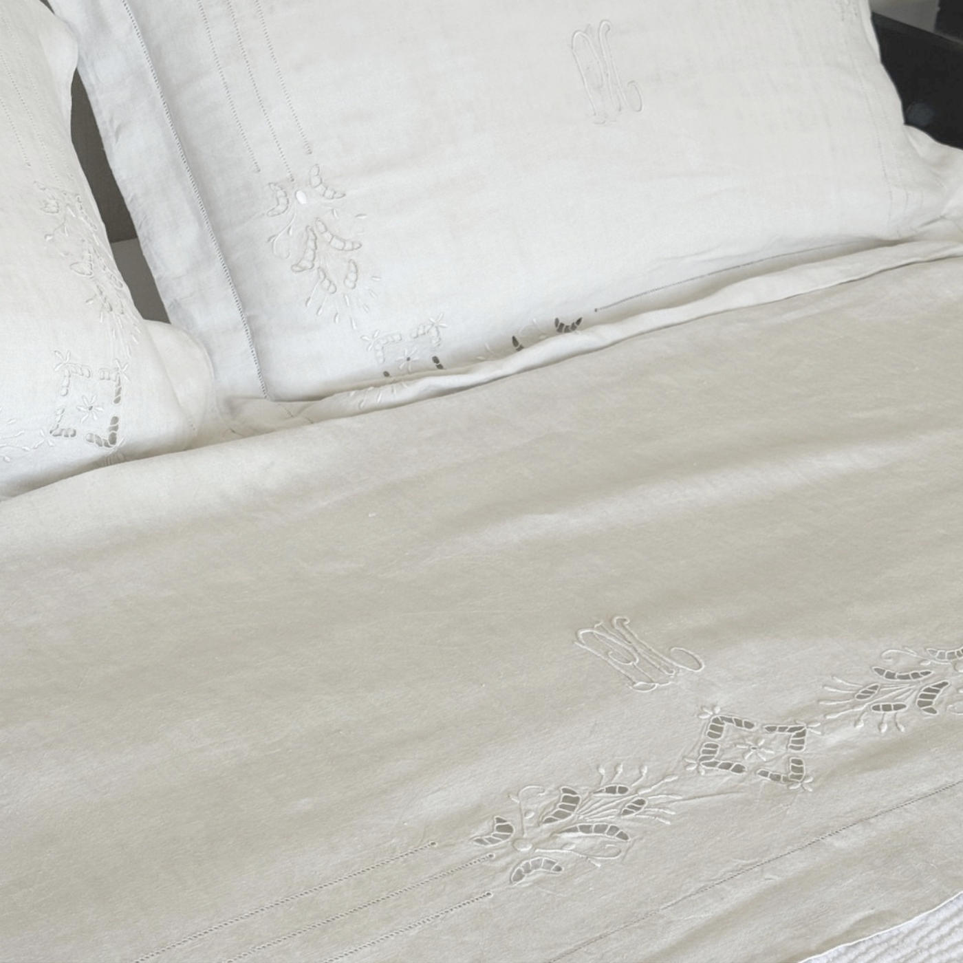 Antique Italian linen bedding set with crisp unused structure and PM monogram