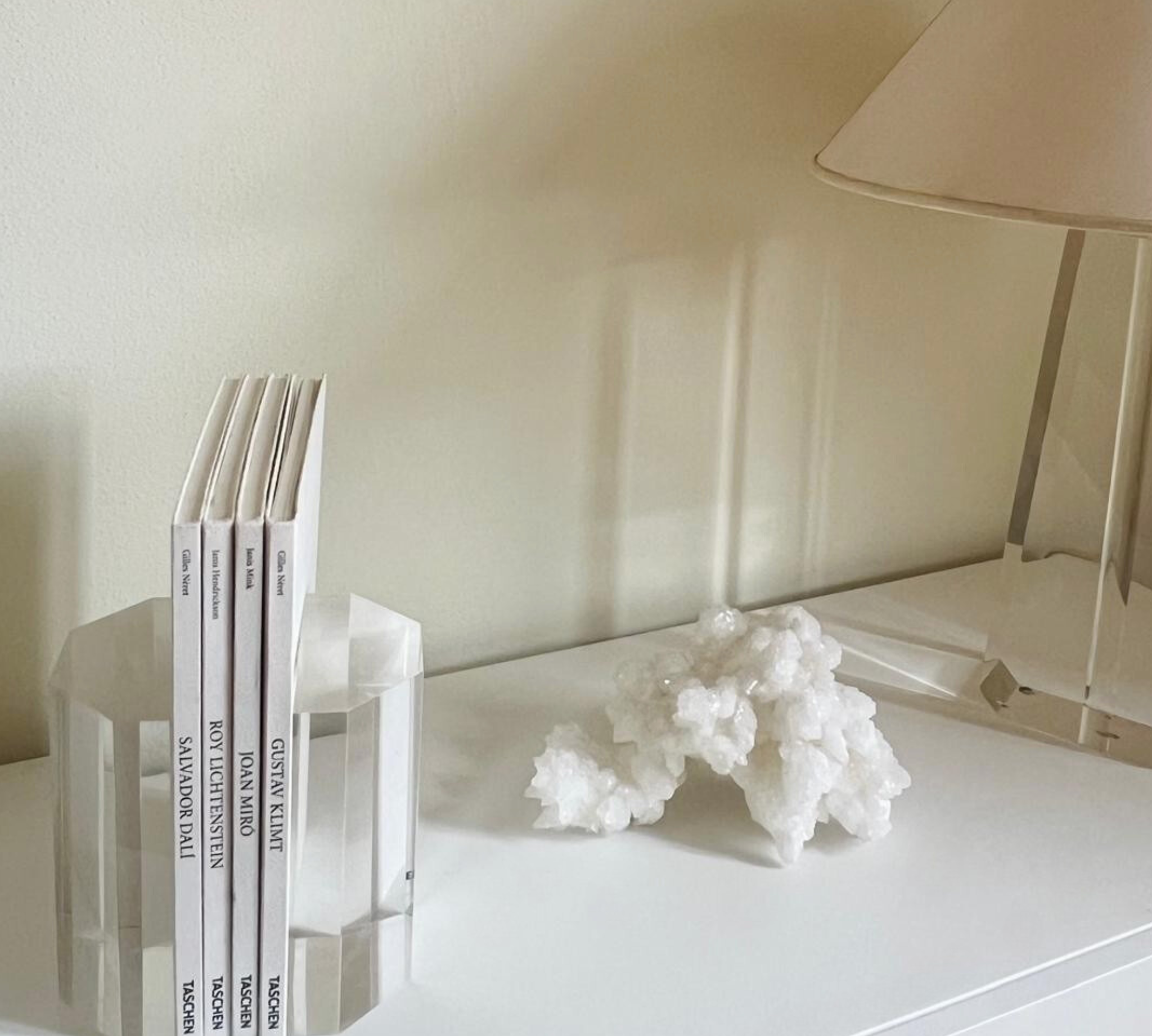Book end Lucite 1970s vintage - Acrylic _ L’Officina General Store