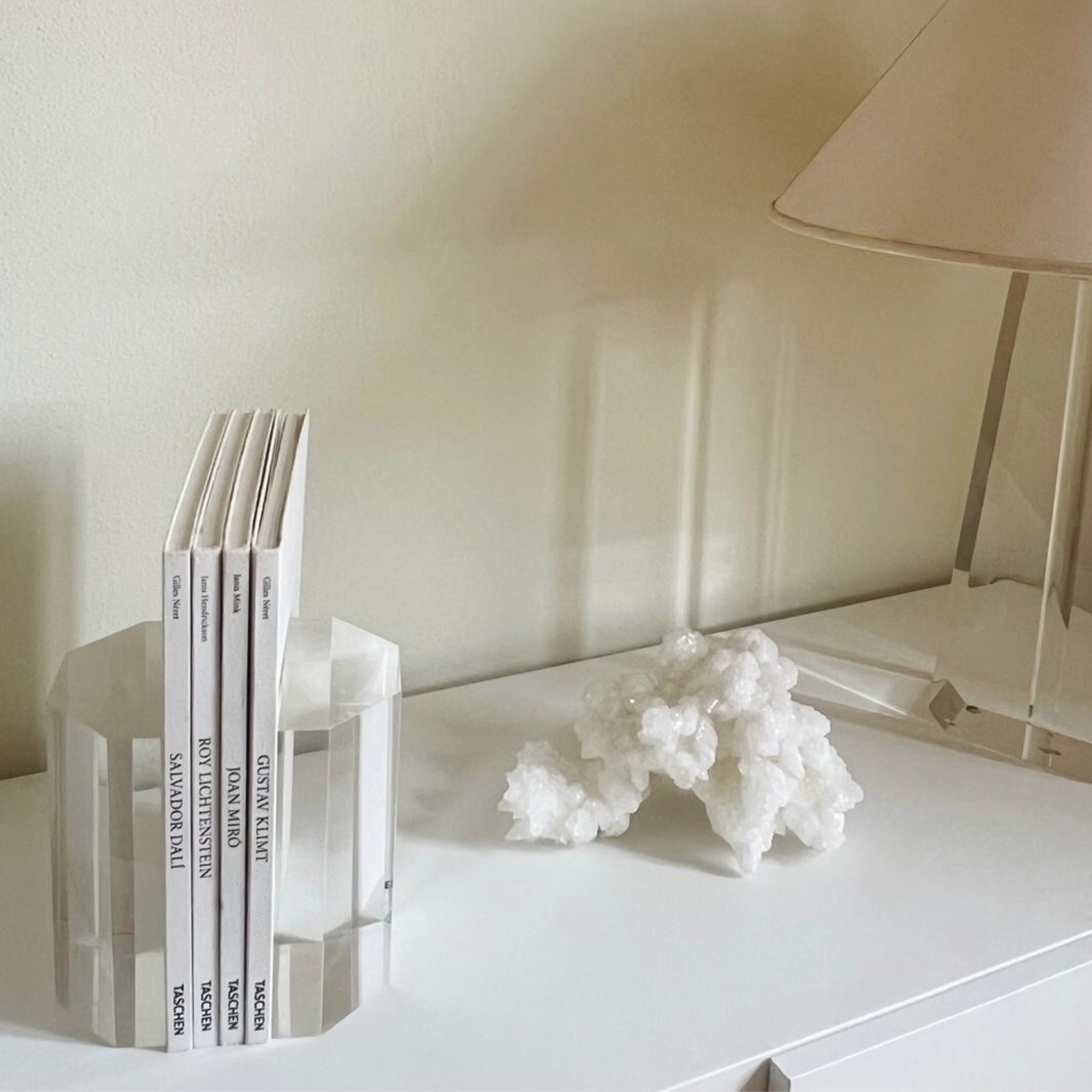 Book end Lucite 1970s vintage - Acrylic _ L’Officina General Store