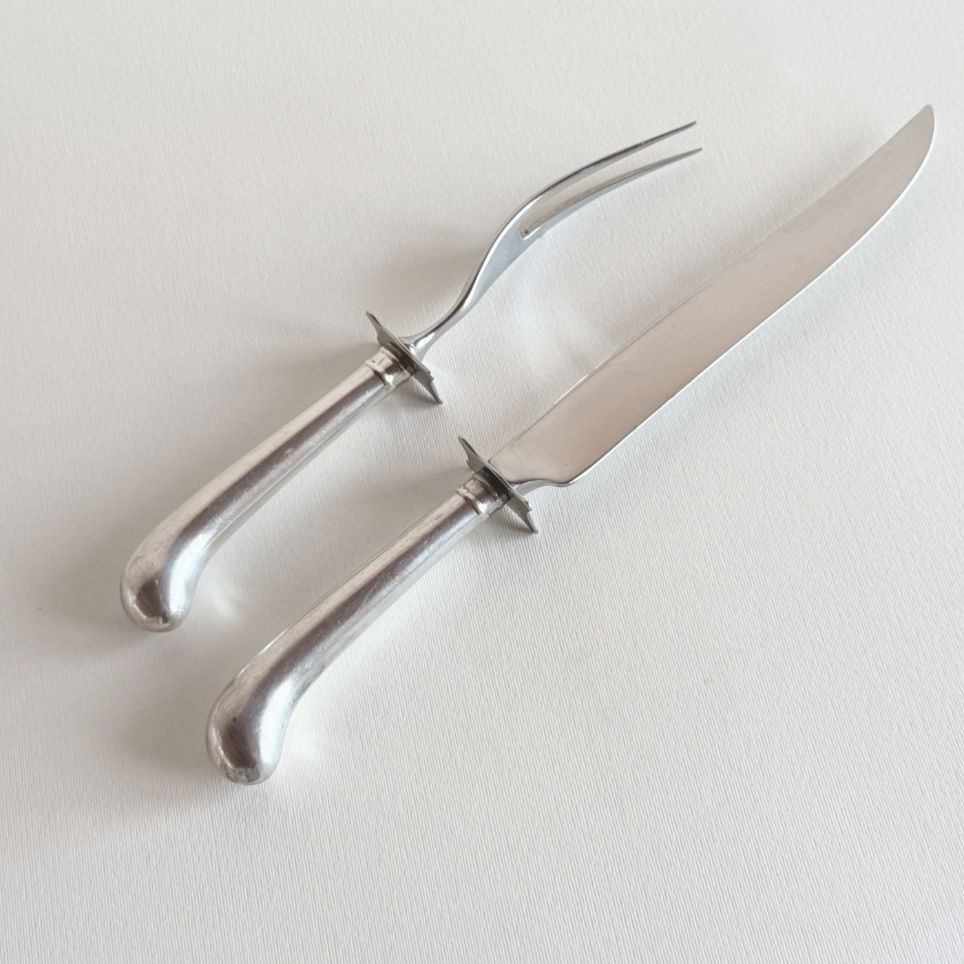 Carving fork in silver plate, matching vintage serving set