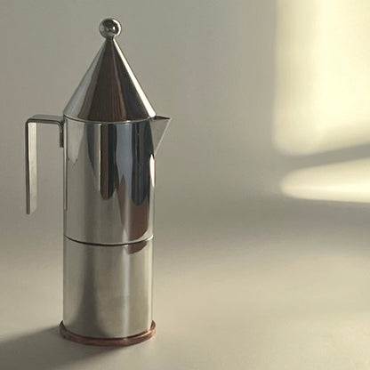 METAL COFFEE MAKER -  6 CUPS I Alessi I La Conica