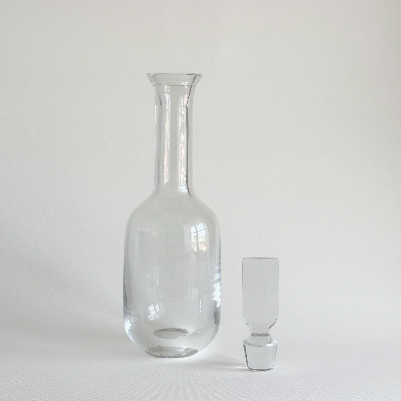 Cristal de Sèvres crystal carafe and stopper, 1L decanter, France