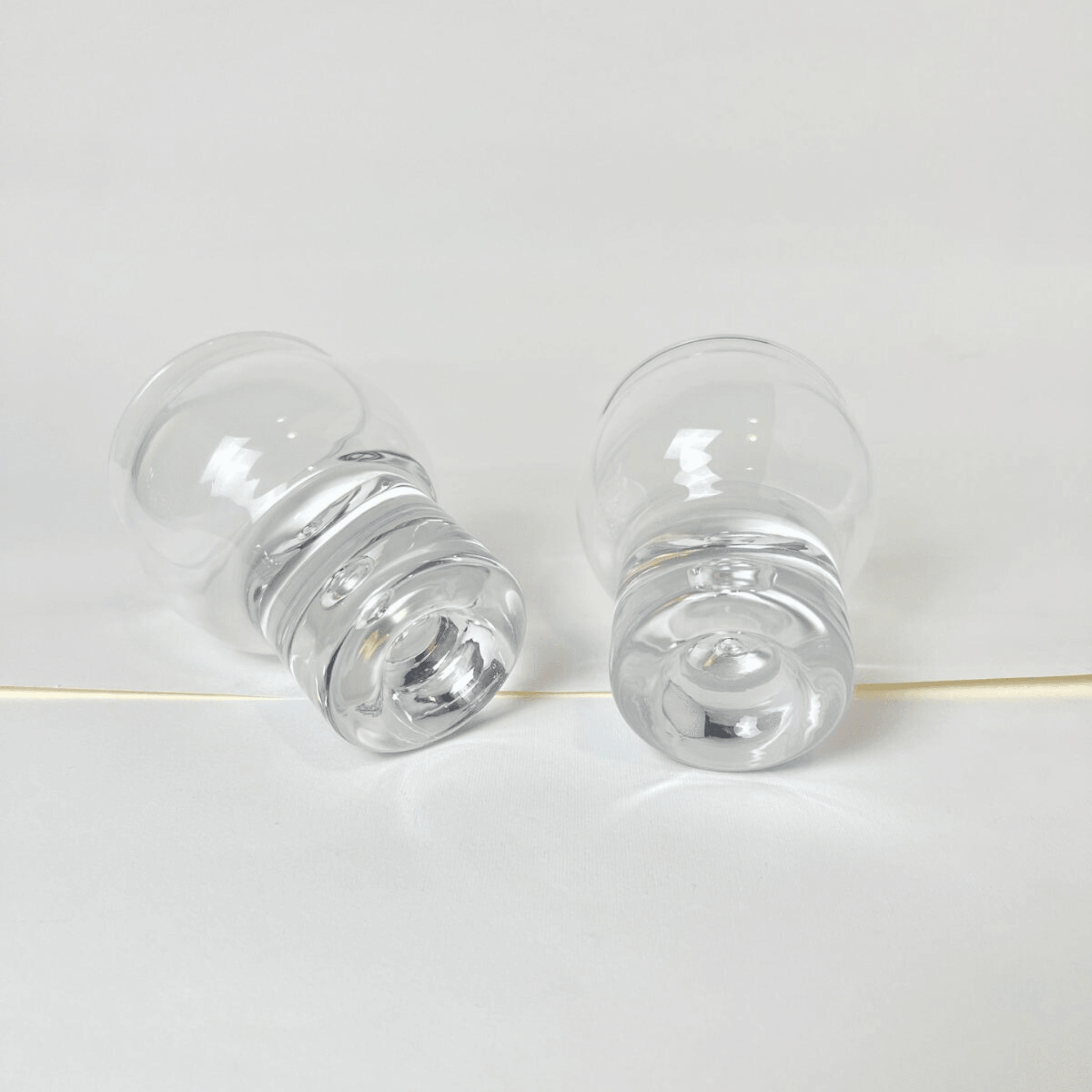 SET OF 2 I Crystal WINE GLASSES I Italian Vintage 1960 - L'Officina General Store