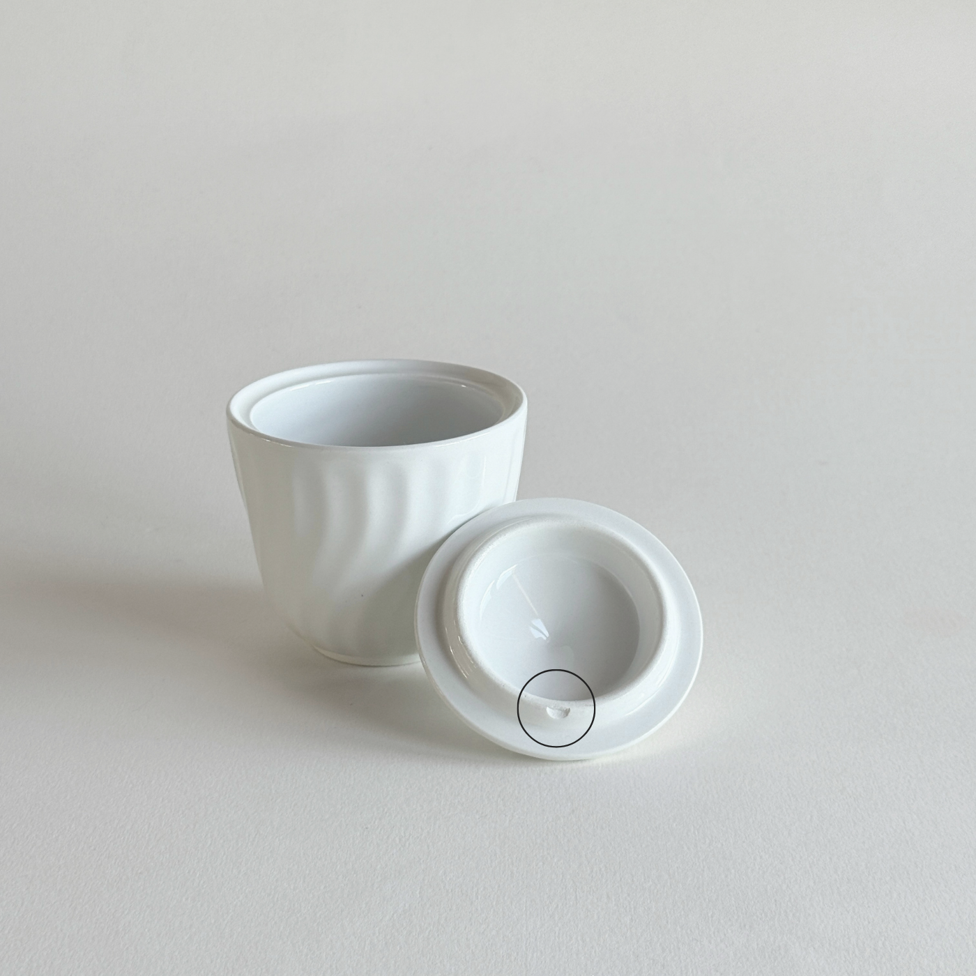 Fontebasso Treviso white porcelain sugar bowl with lid