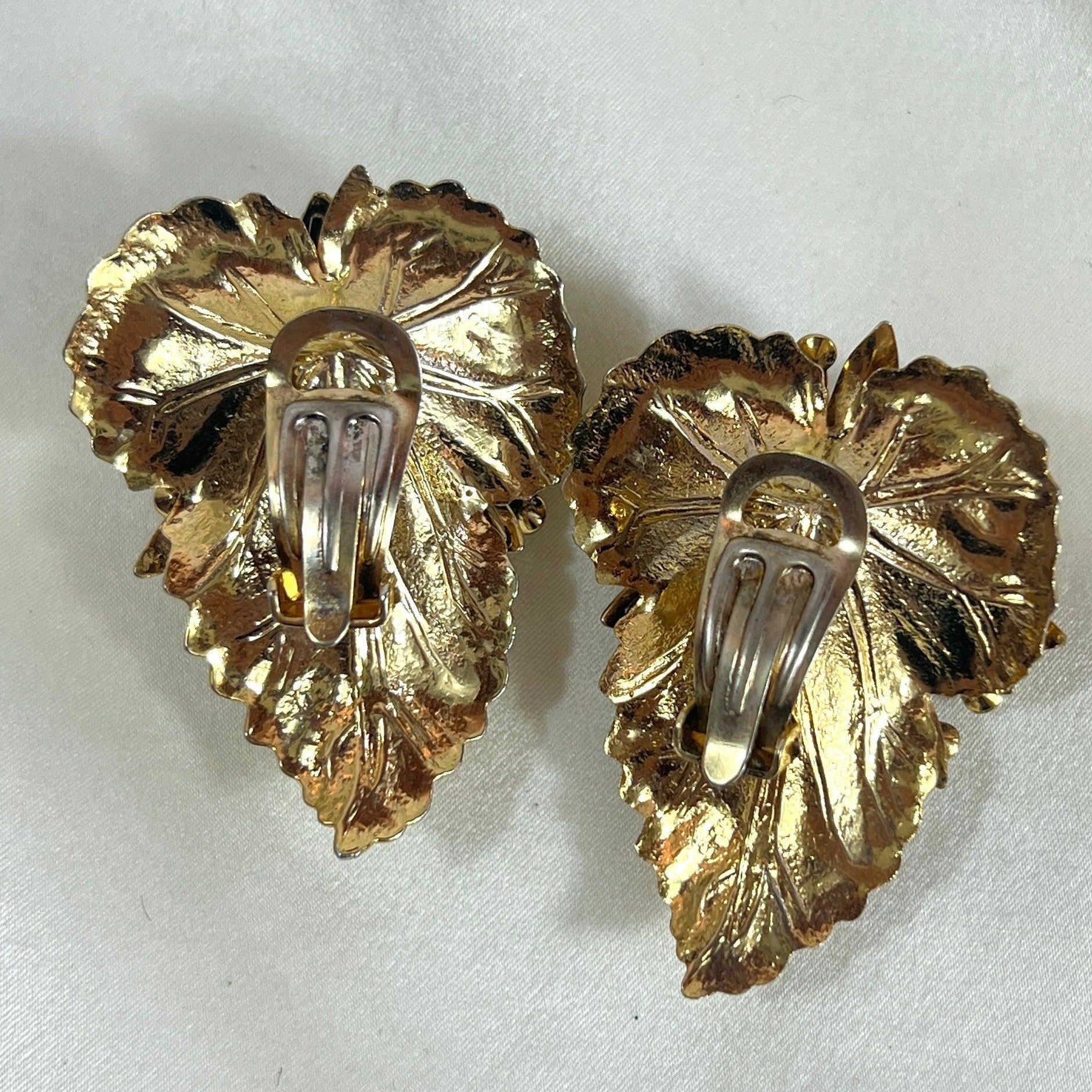 Golden and Crystal leaf earrings - L'Officina General Store