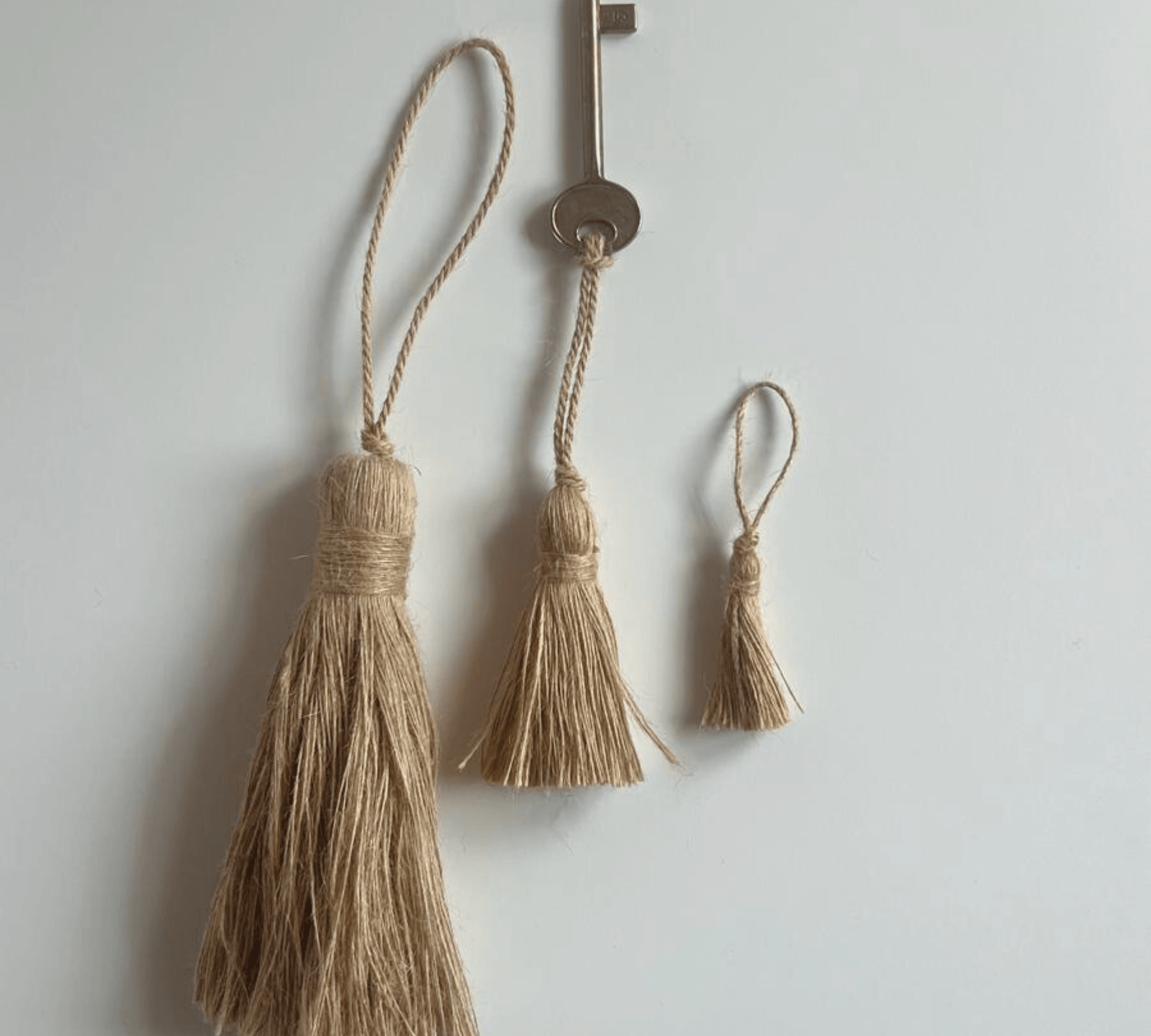 Natural Jute Tassel - L'Officina General Store
