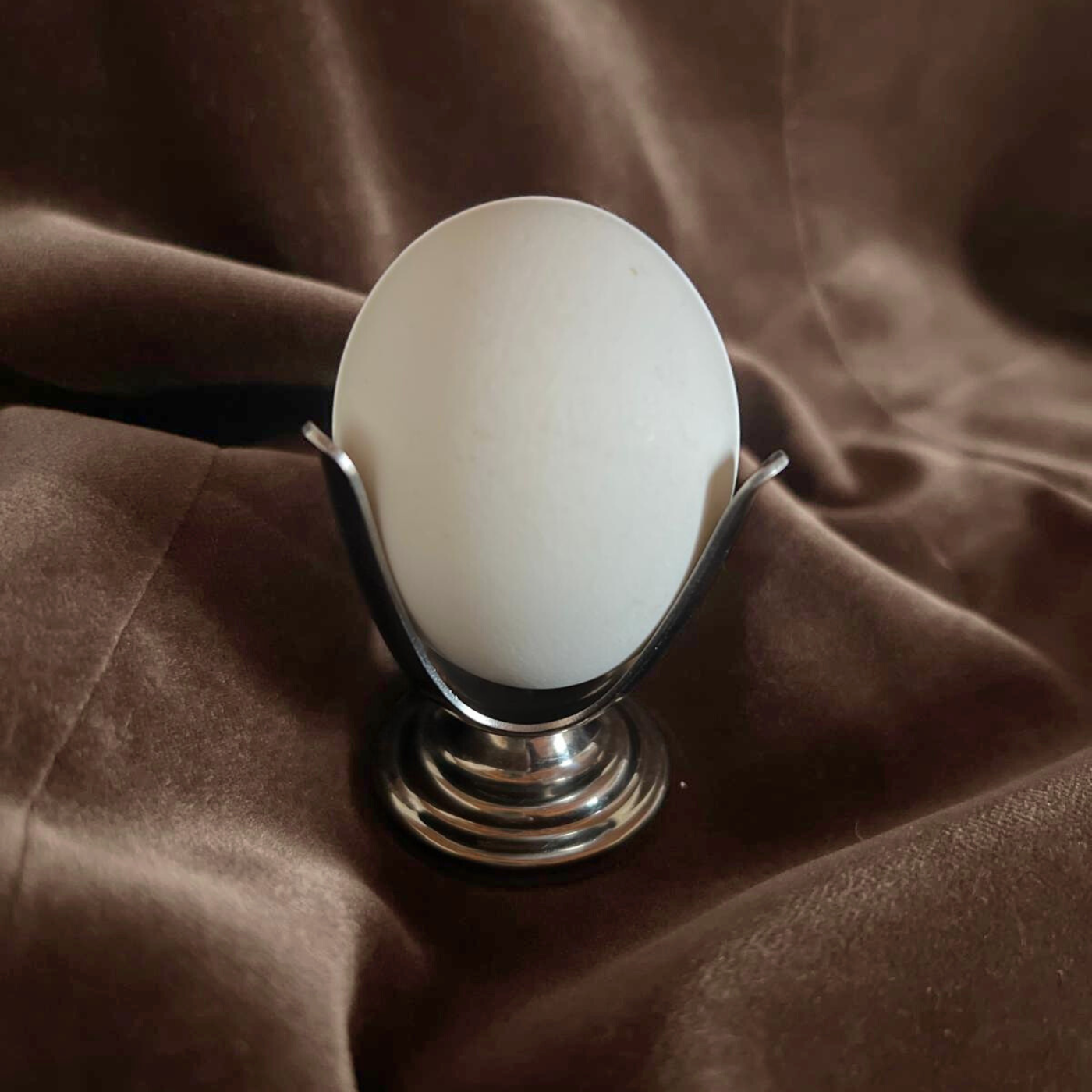 Portauovo vintage in acciaio inox Letang Remy, finitura argento lucida, design francese di metà secolo