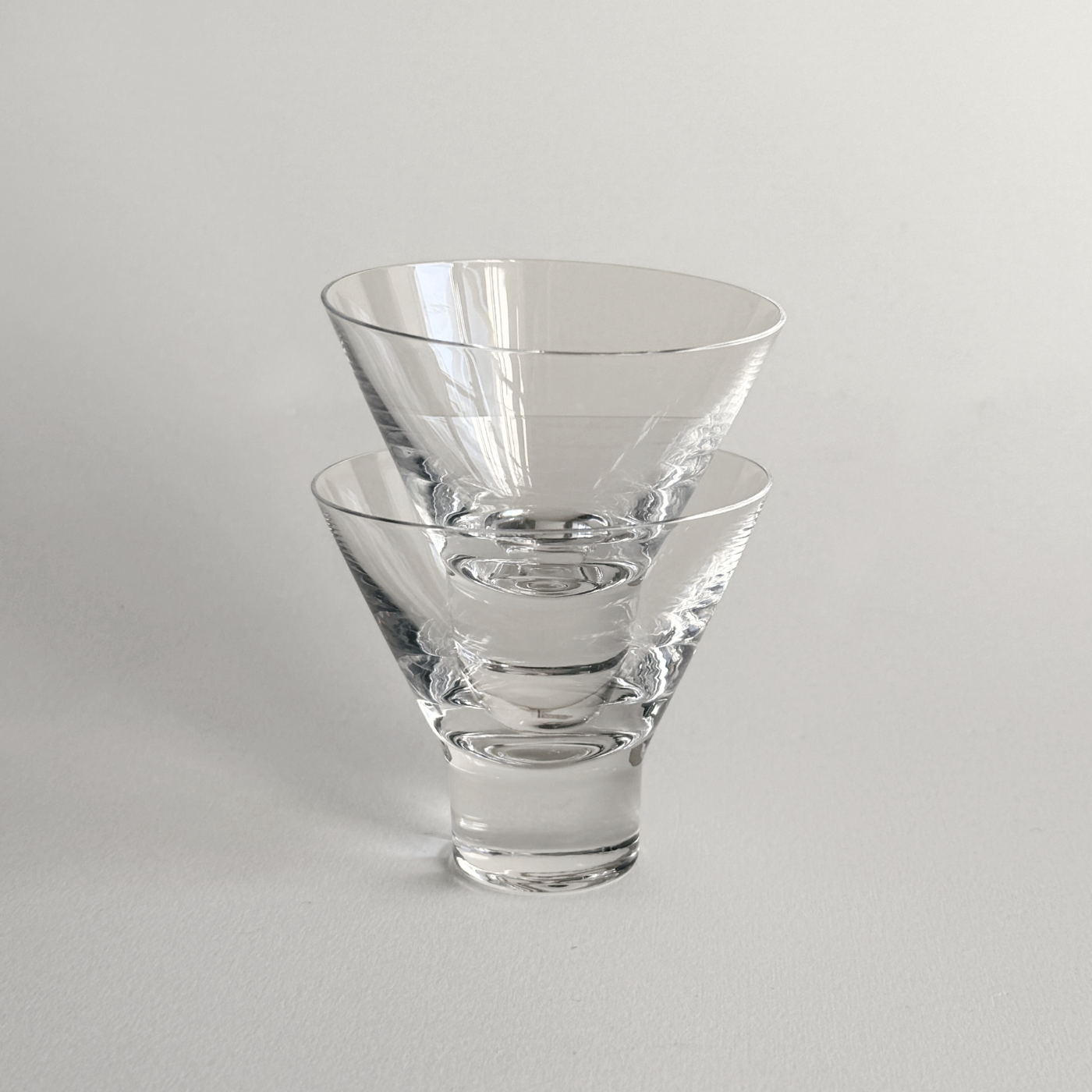 Elegant crystal glasses for cocktails, 75ml capacity