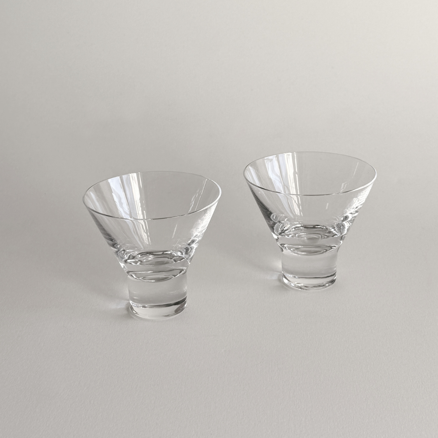 Contemporary short-stemmed Italian crystal glasses for home bar