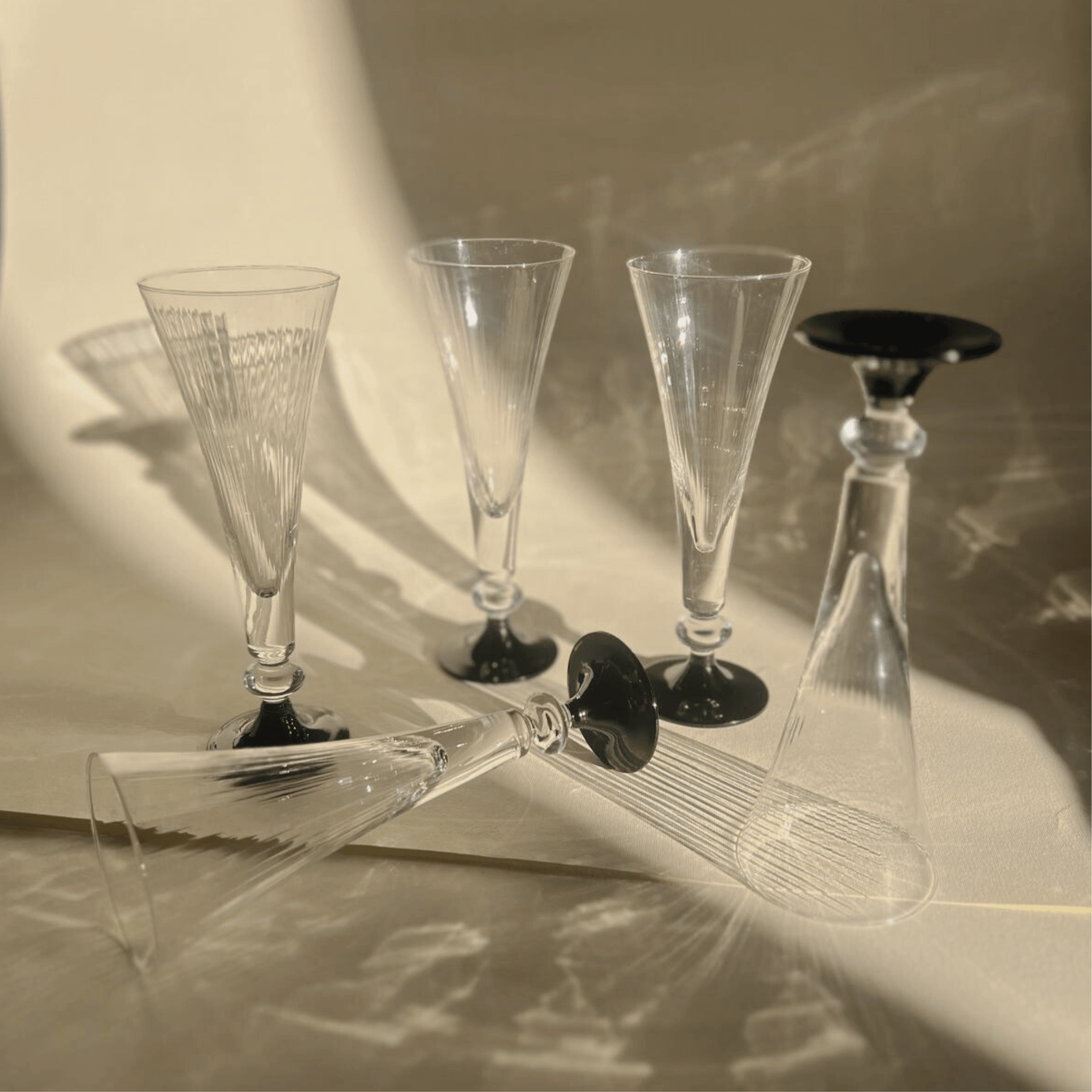 MURANO CHAMPAGNE FLUTES I Art Deco Soft stripe details - L'Officina General Store
