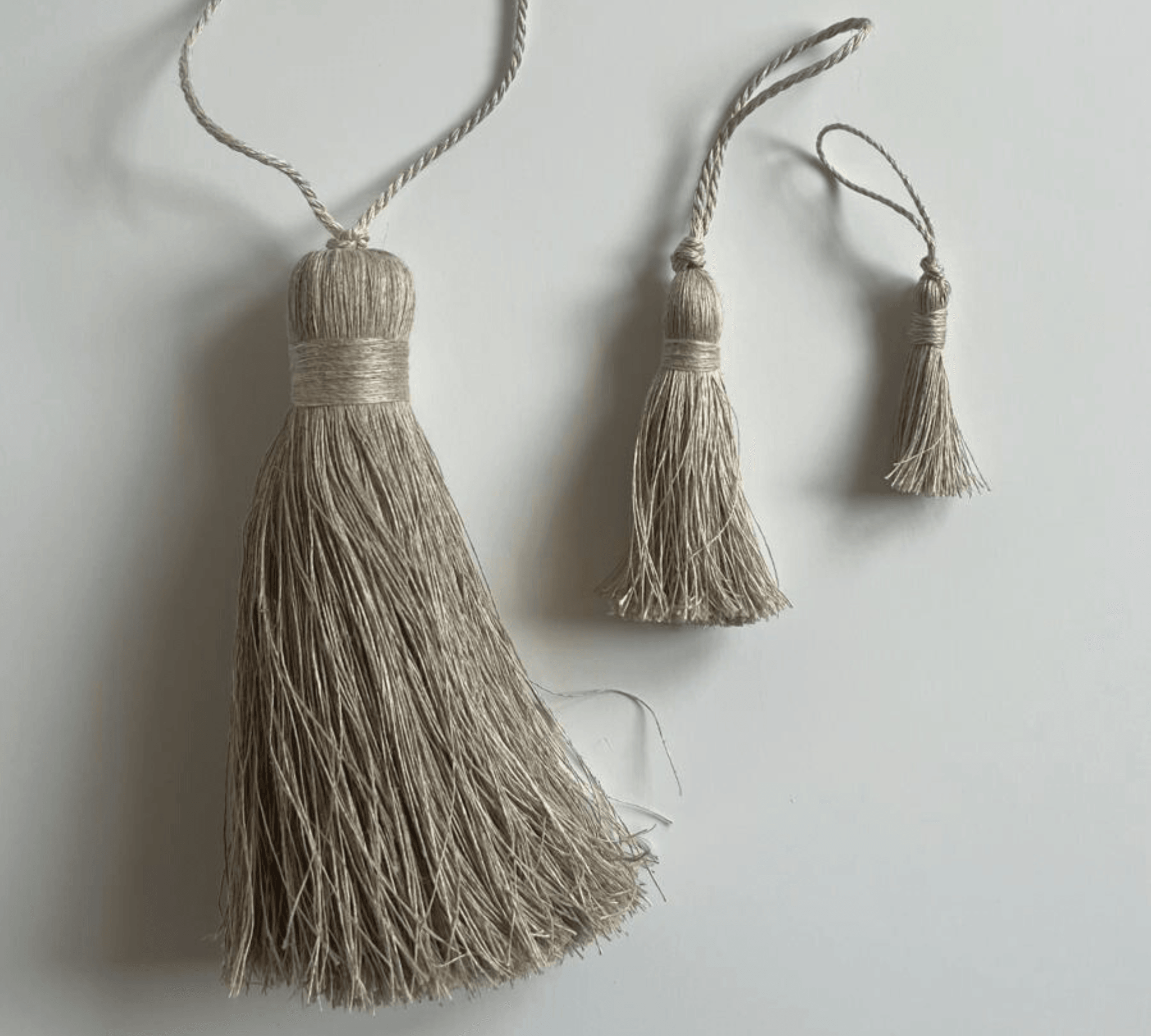 Natural Linen Tassel - L'Officina General Store
