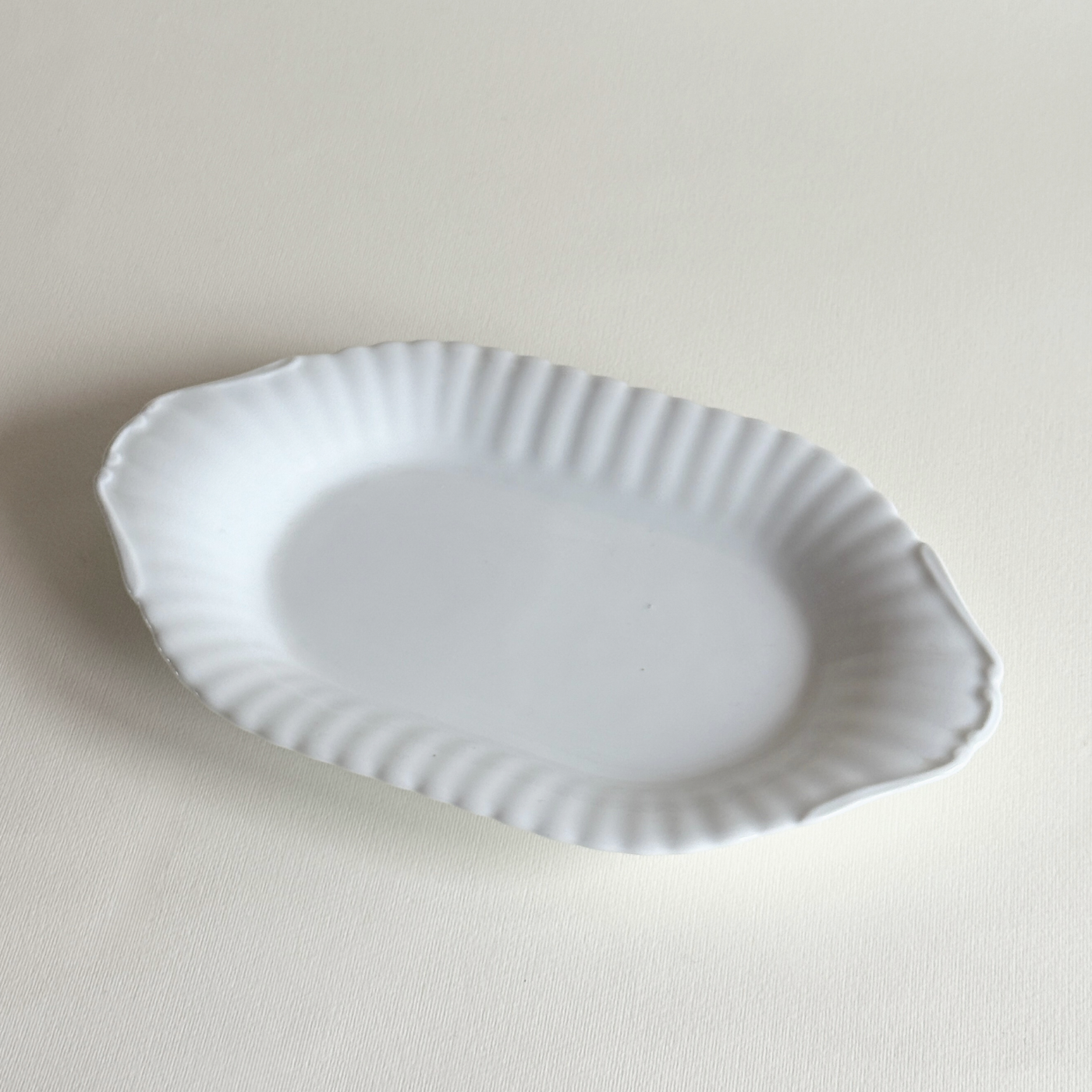 Designer fine porcelain dinner plate, elegant minimalist design