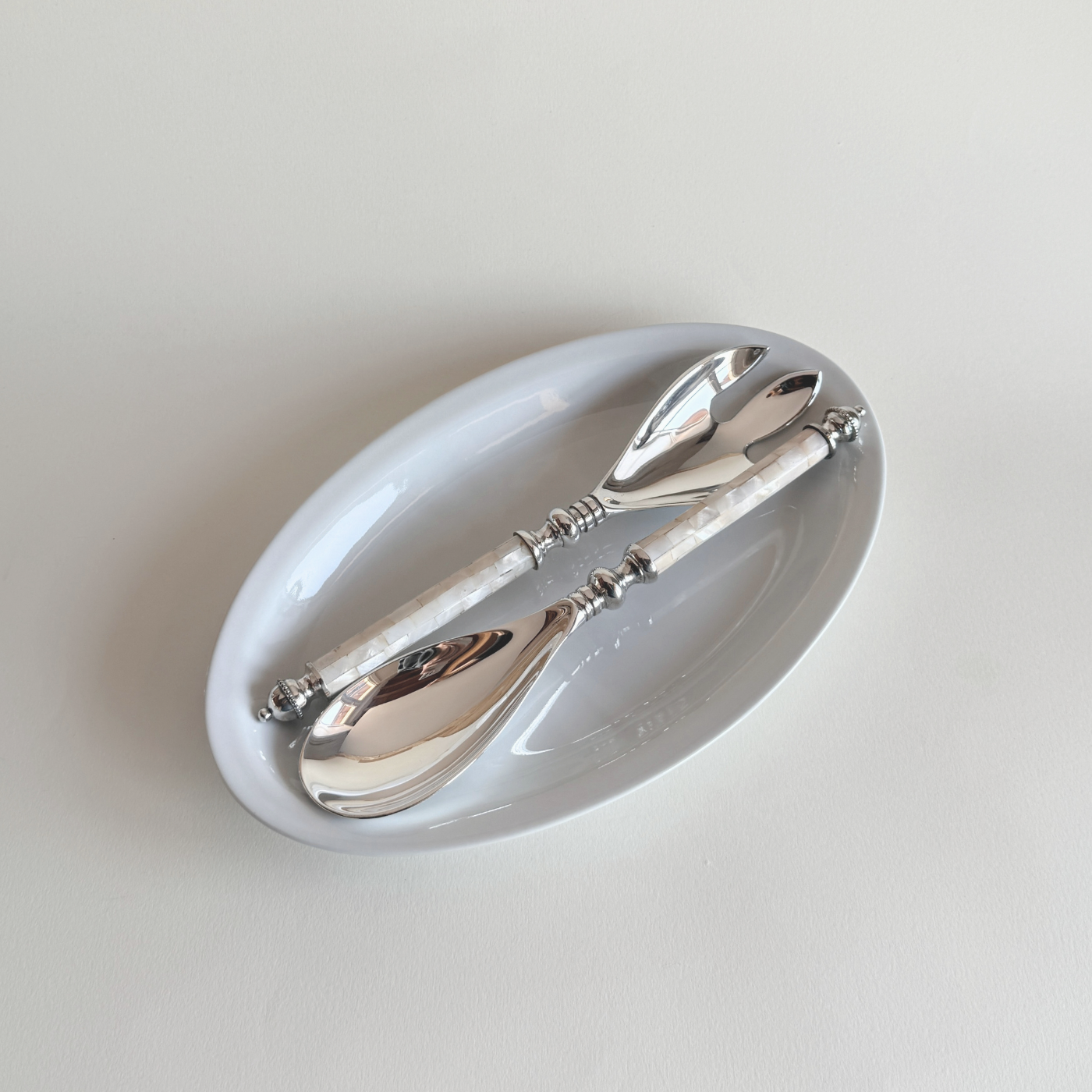 Saturnia Oval Porcelain Serving Dish