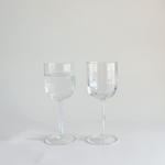 Italian ribbed red wine glasses — side view showing H 18.5 cm height and Ø 7.5 cm bowl diameter