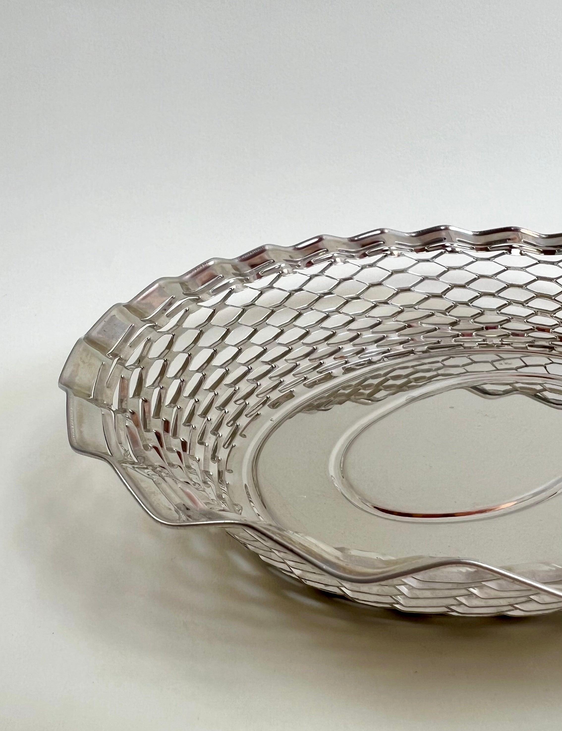 STAINLESS STEEL WIRED BREAD BASKETS - L'Officina General Store