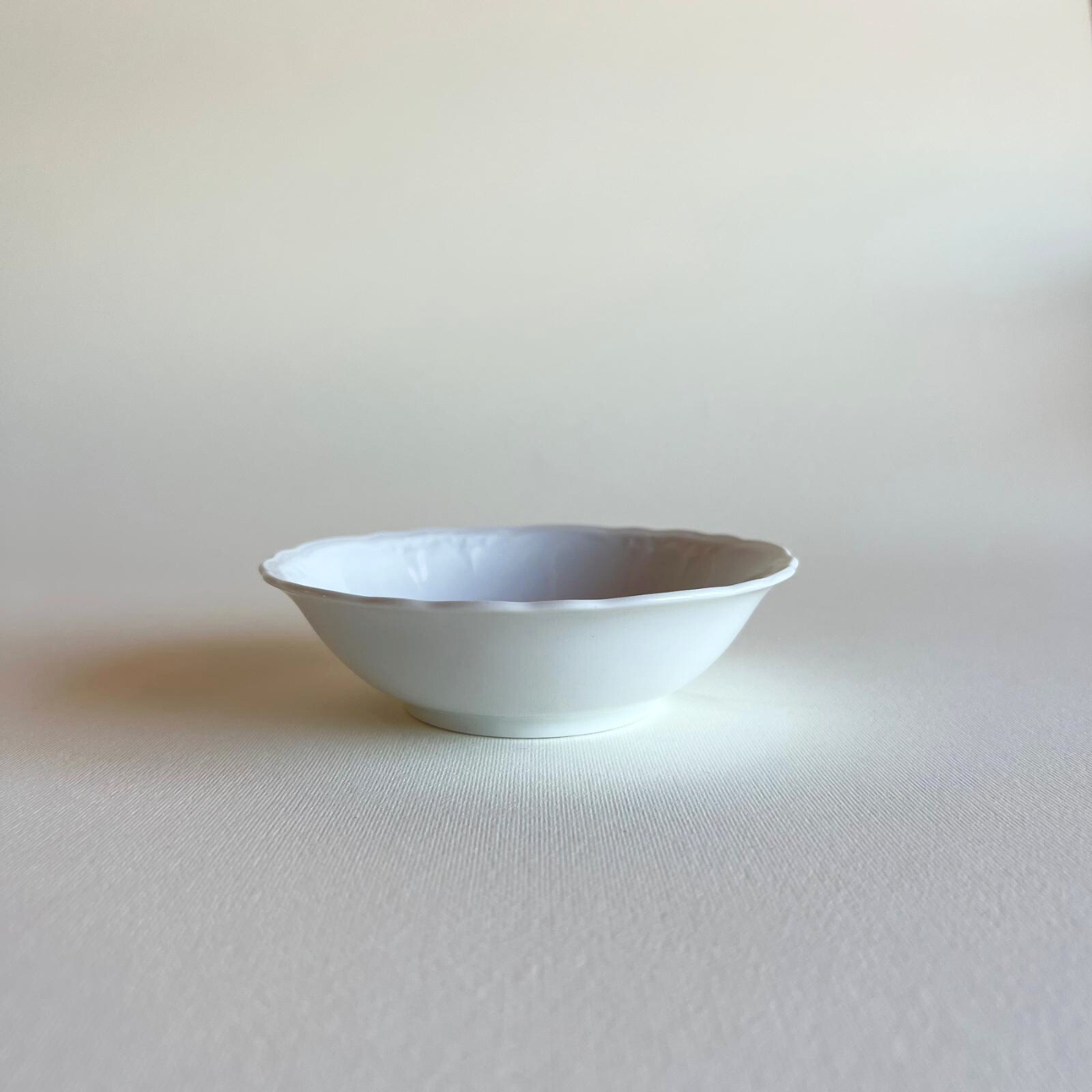 Elegant white porcelain bowls, 4 cm height, 100 g each