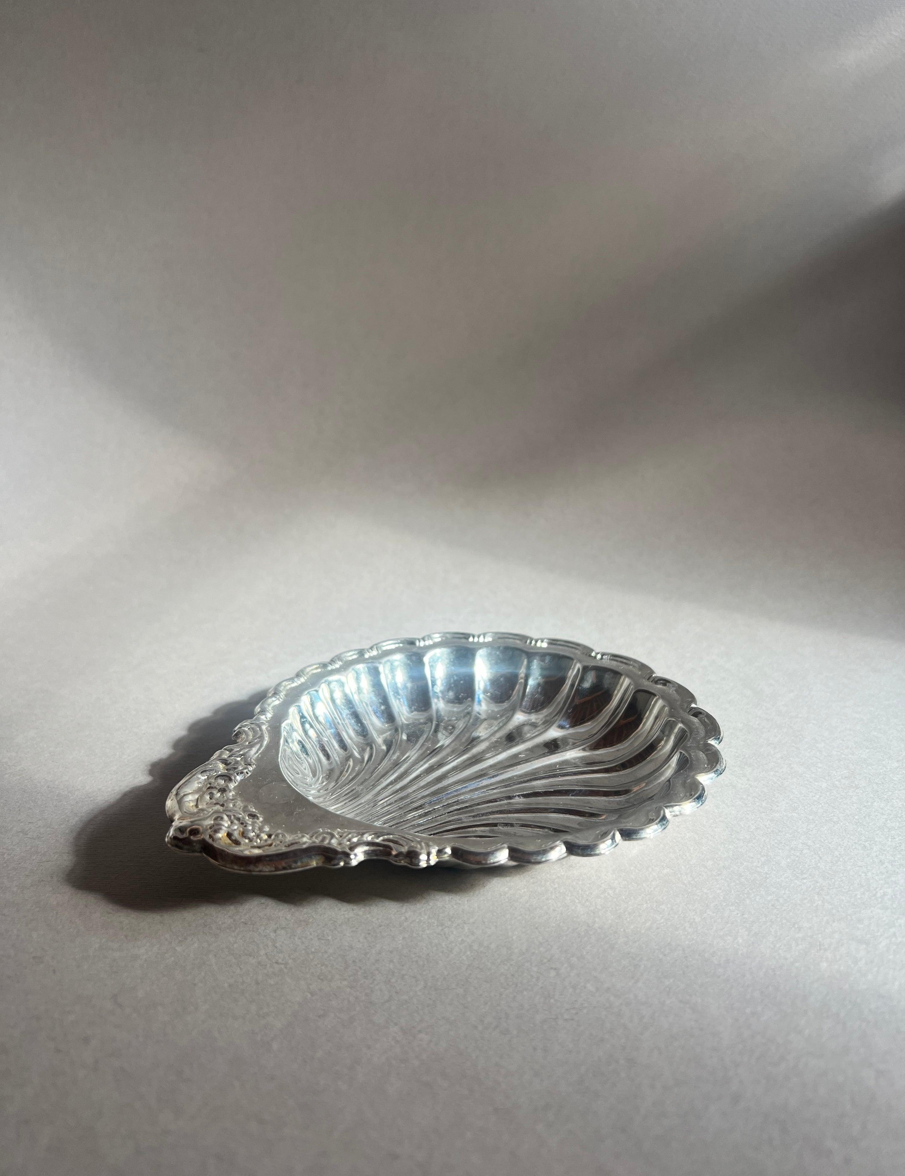 Shell Silver plated decorative plate - L'Officina General Store