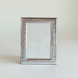 Hammered silver plated photo frame with brown mahogany back, 13 x 17 cm Italian picture frame
