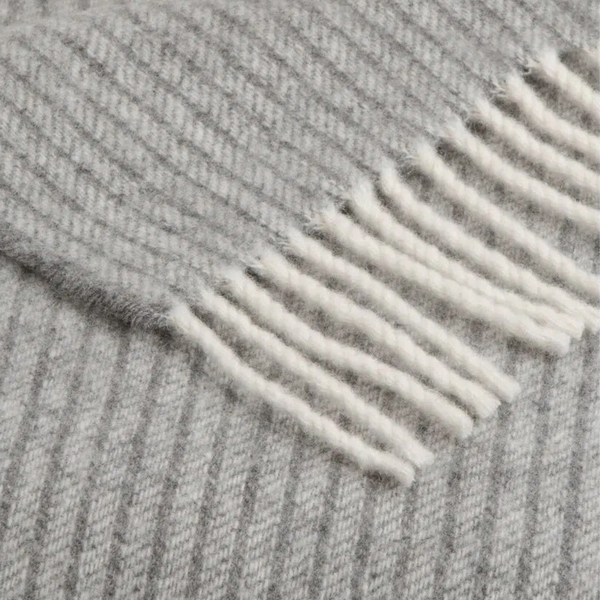 Throws-cashmere-wool-grey_-pearl-blanket-beige