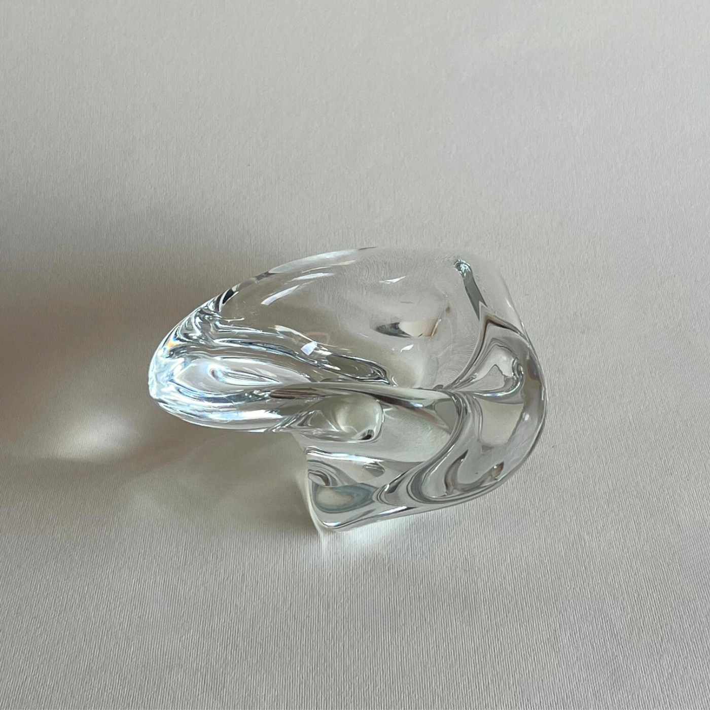Luxury French crystal catchall by Saint-Louis