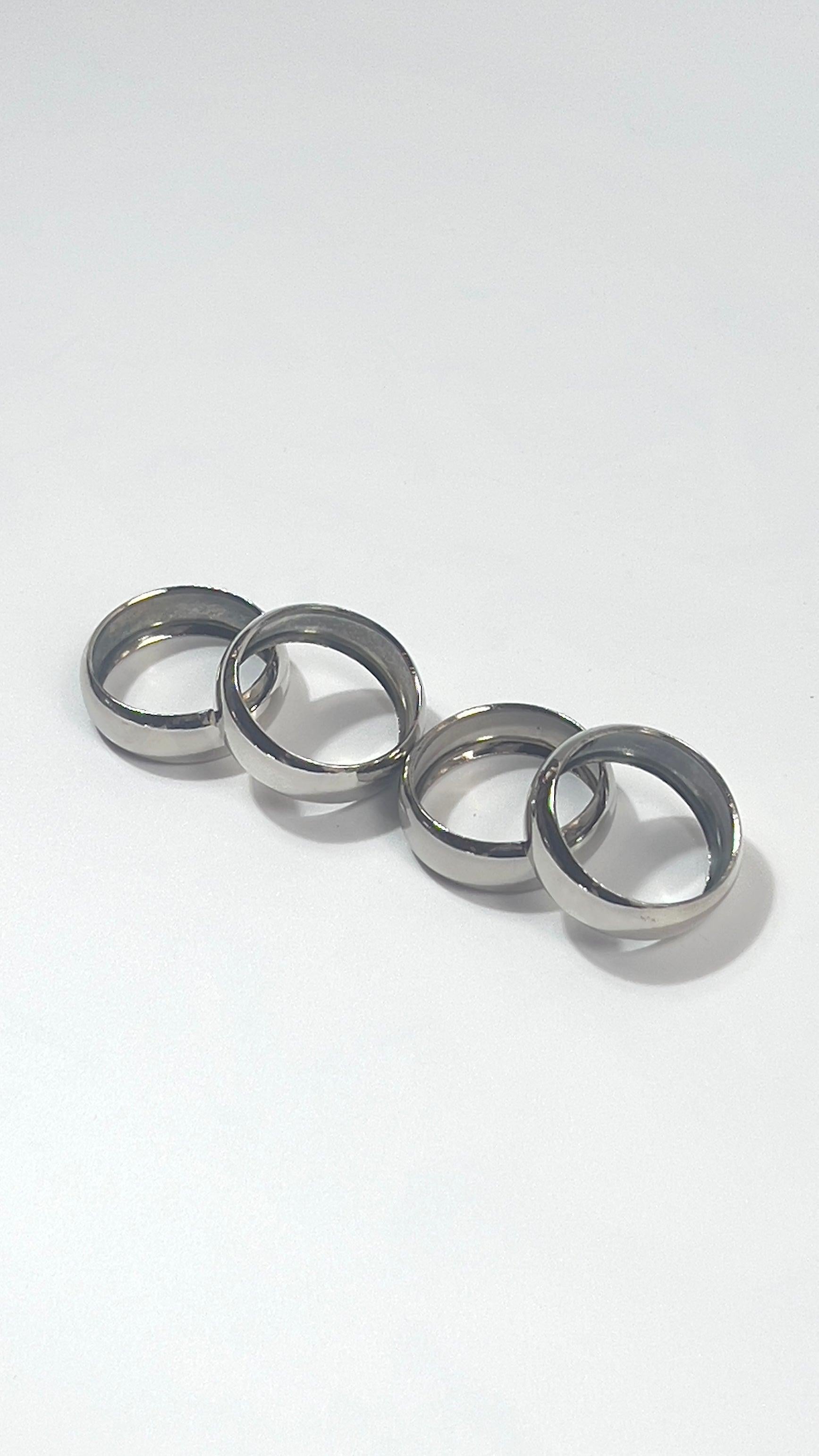SET OF 4 | STAINLESS STEL NAPKIN RINGS - L'Officina General Store