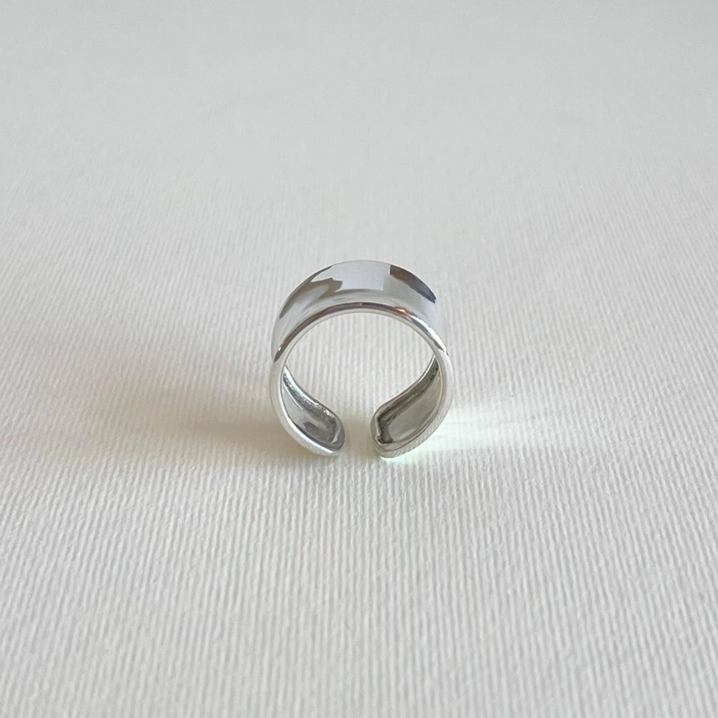minimalist handcrafted 1.5 cm silver ring