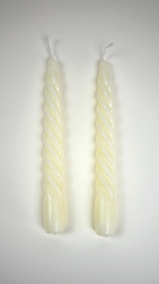 TWIST PILLAR CANDLES I Creamy Ivory