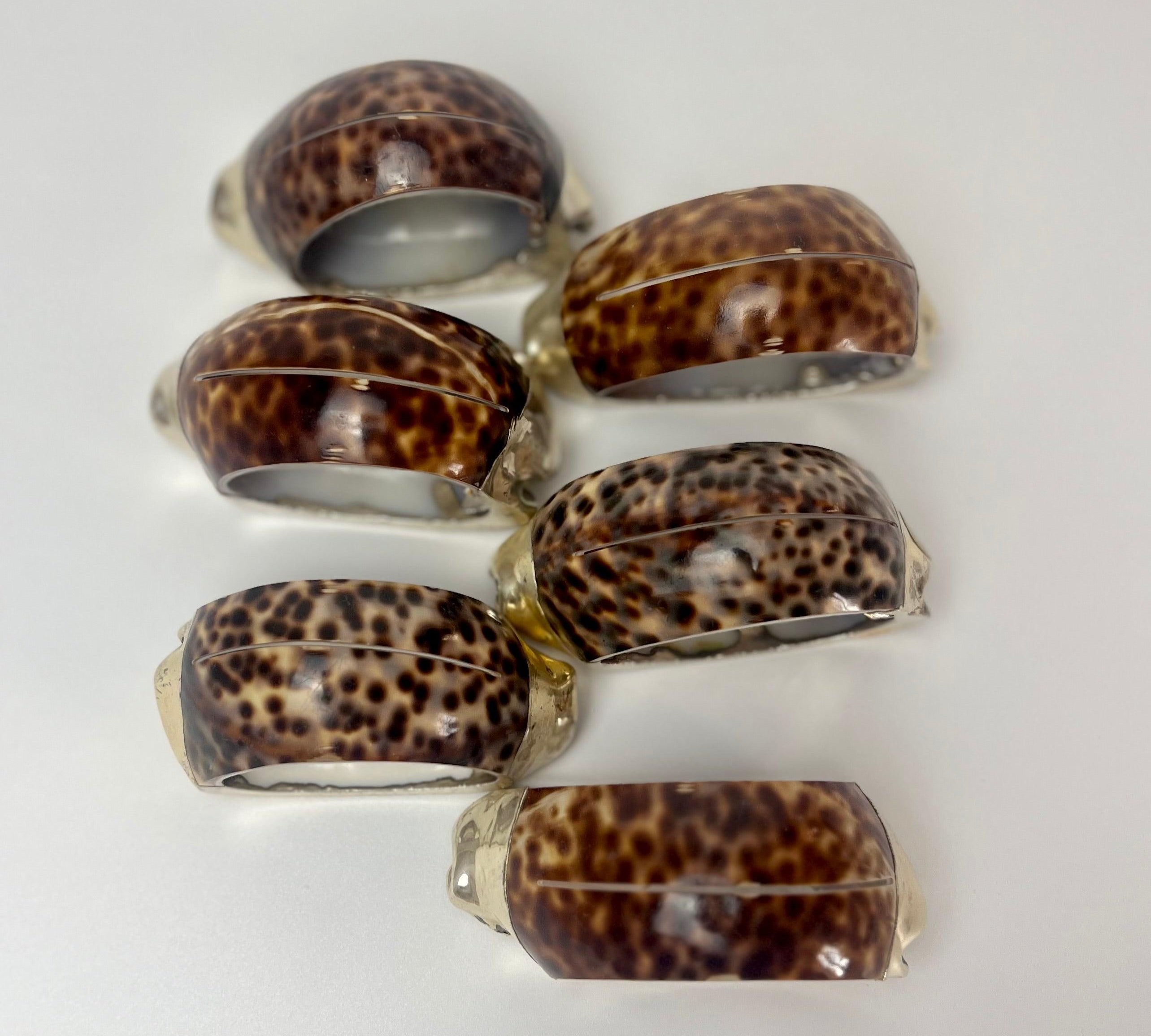Set of 2 I Tiger Shell Napkin Rings & Placement card holder I Italian Silver Edged Tiger Cowrie - L'Officina General Store