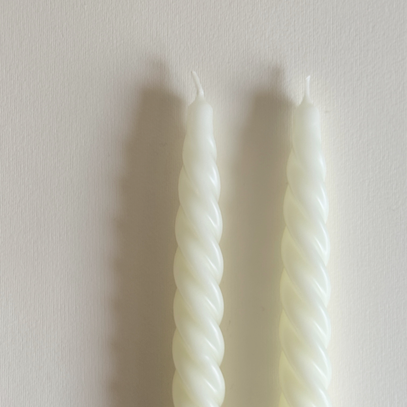 Cereria Graziani Twisted Taper Candles | Pair · 25 cm · Ivory