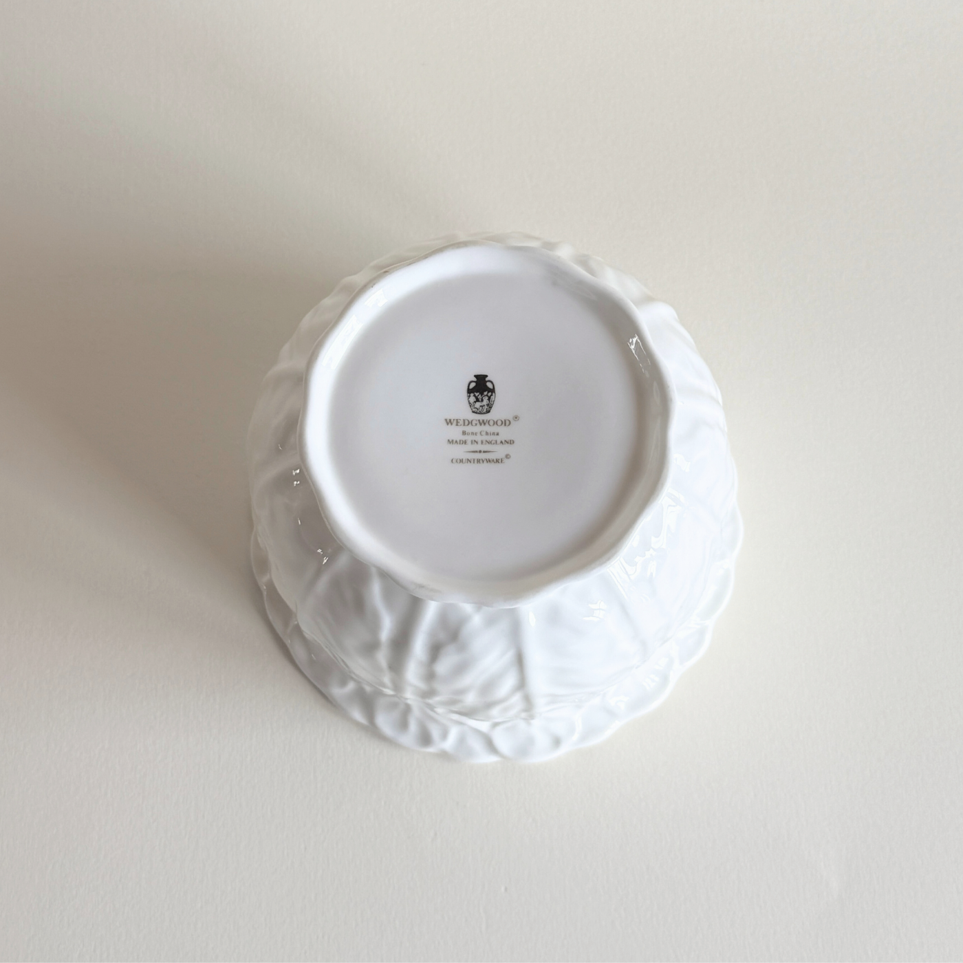 Wedgwood-Cabbage-countryware-serving-dish-vaseflower-pot