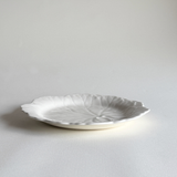 Wedgwood of Etruria beige Plate Cabbage Leaf motif 20cm