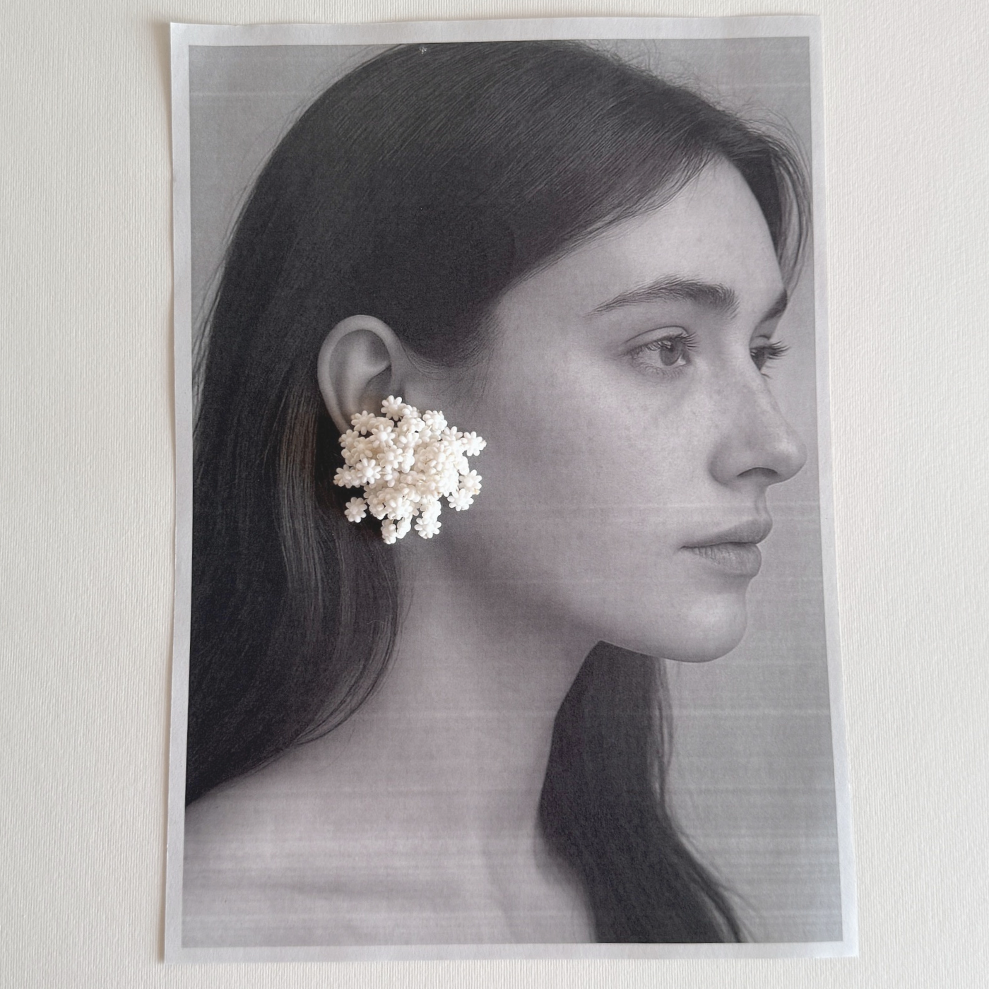 Boucles d'oreilles clip fleurs blanches | Cousues main · années 1960