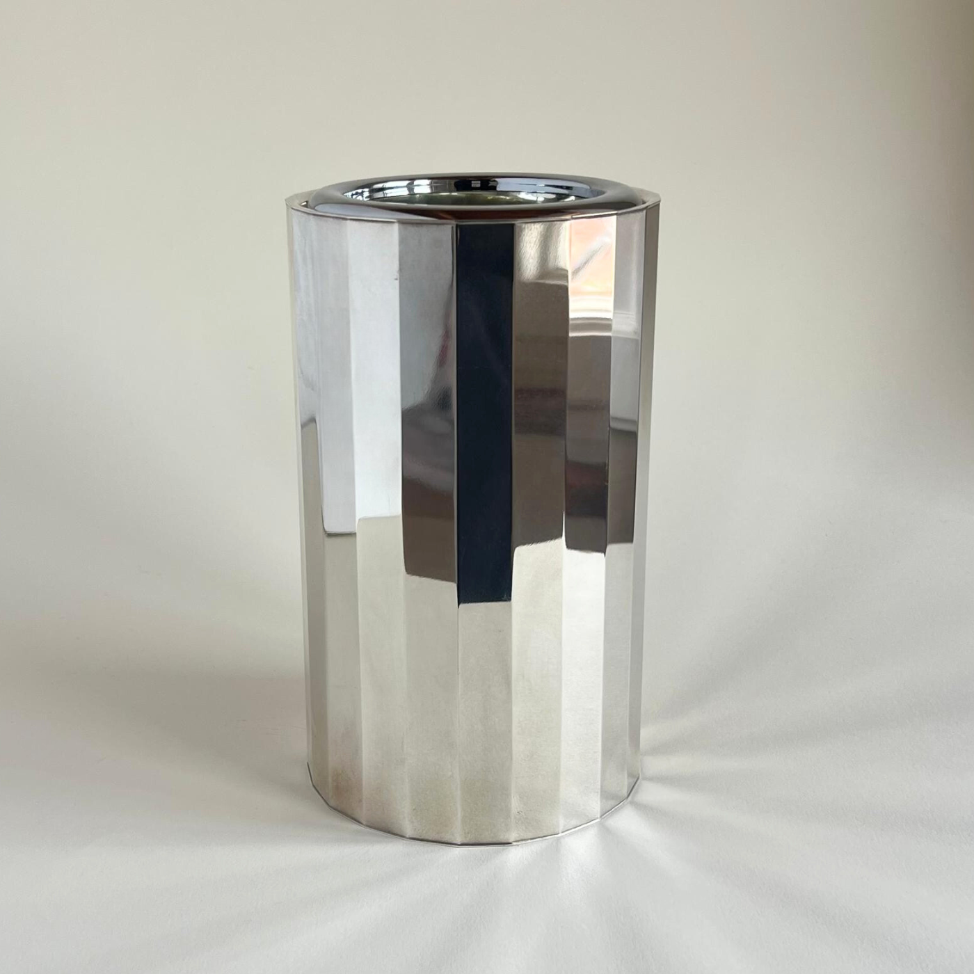 Mazzucconi Firenze 1970 silver-plated wine thermos front view